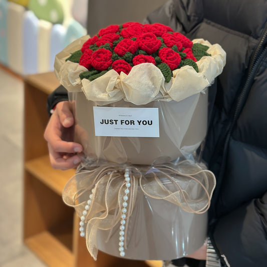 Knitted multi-head bubble rose handmade bouquet