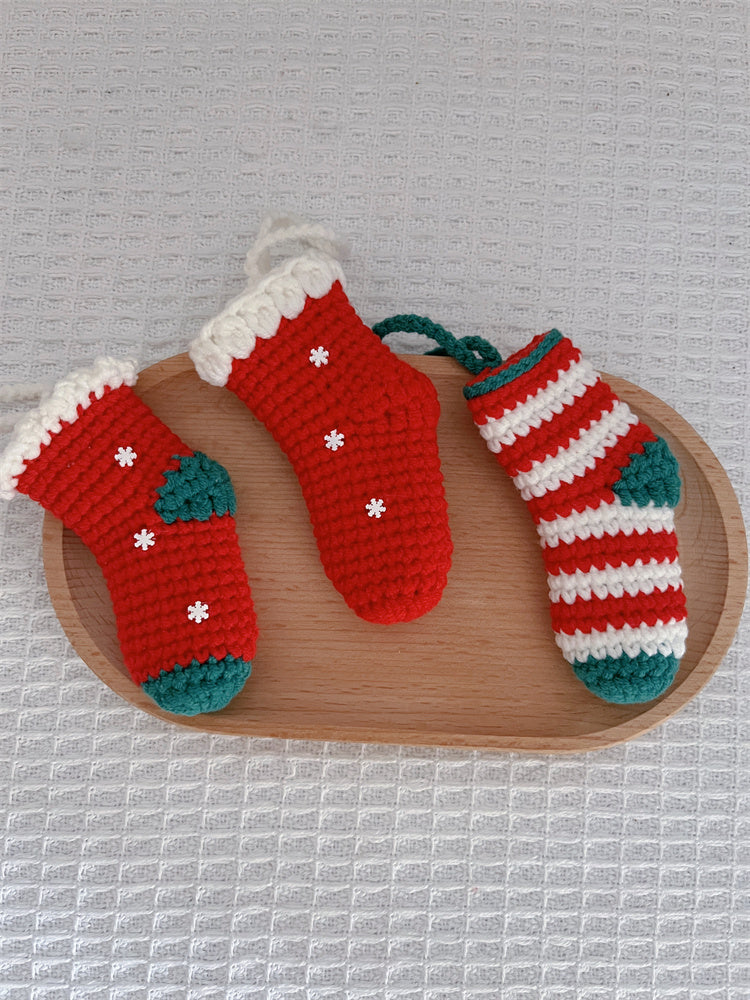 diy crocheted Christmas socks