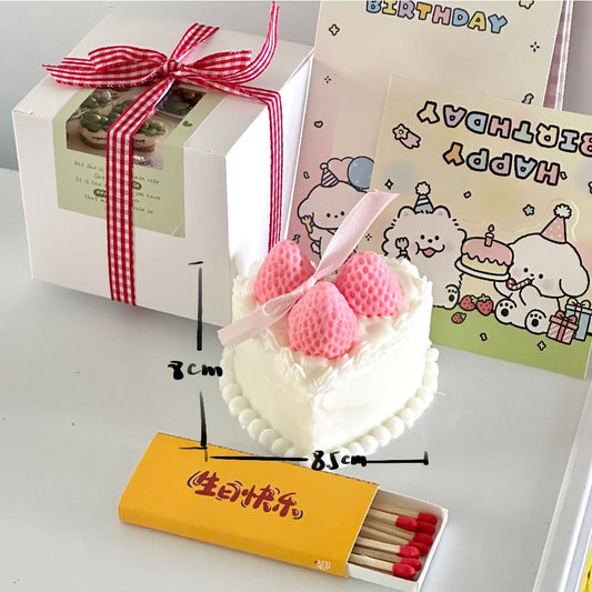 Decorated cake scented candle