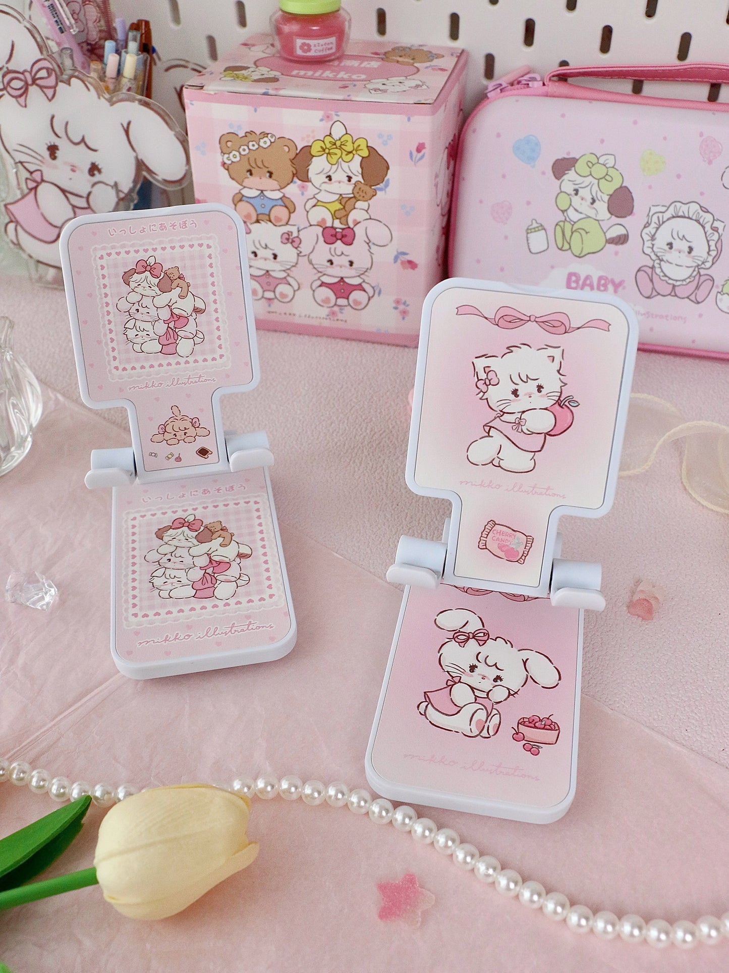 kawaii desktop mobile phone stand