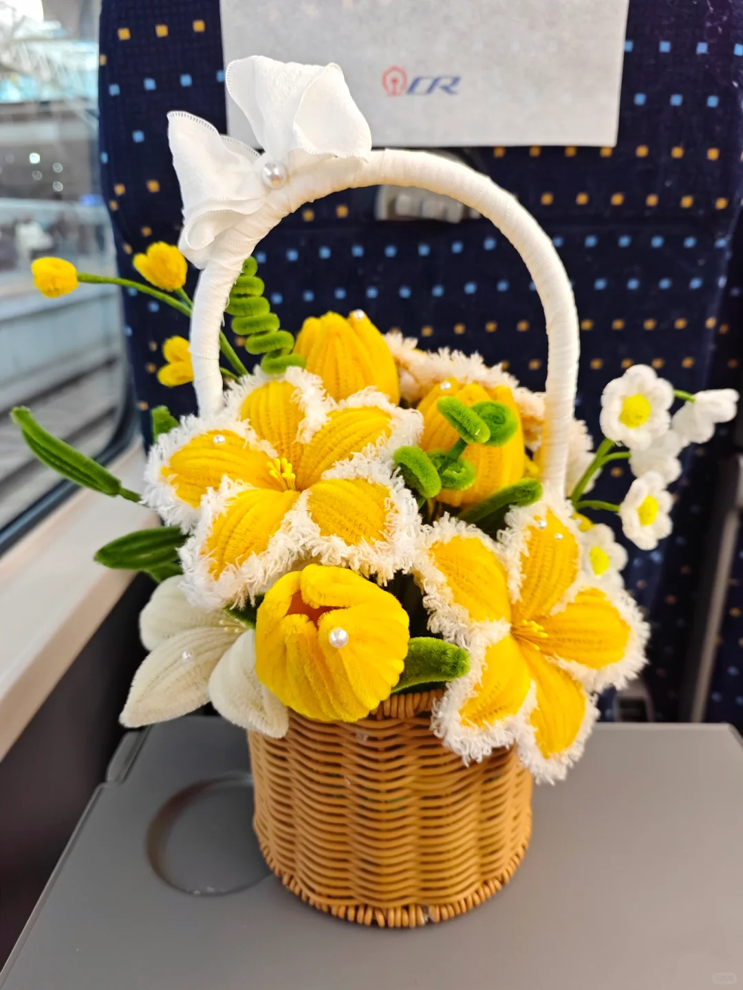 Diy Twist stick flower basket