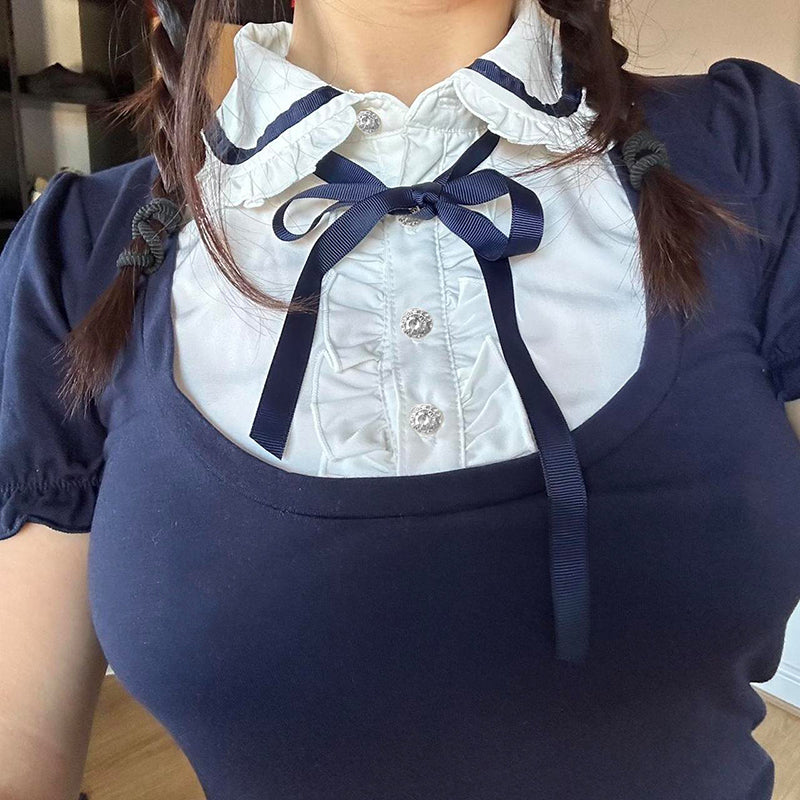 Retro college-style bow tie contrasting short-sleeved T-shirt