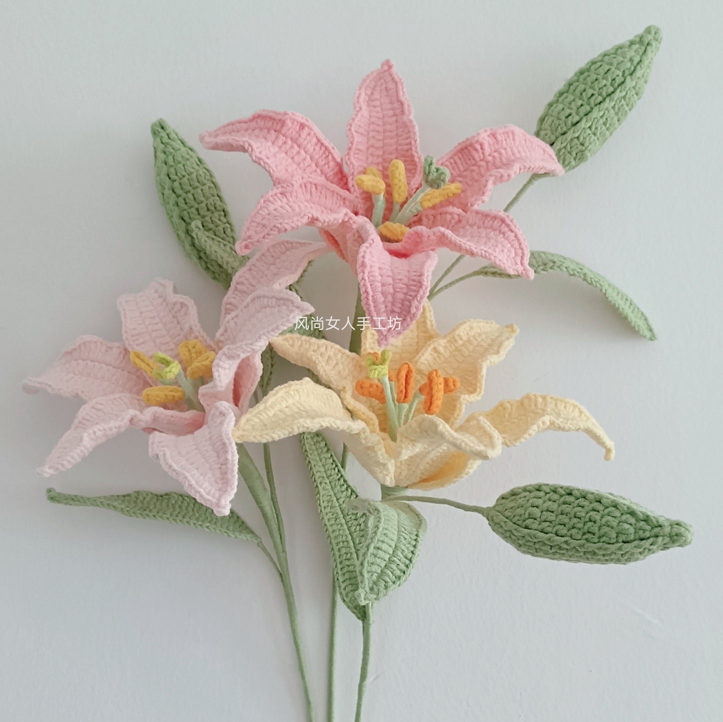 lily wool hand-woven flower