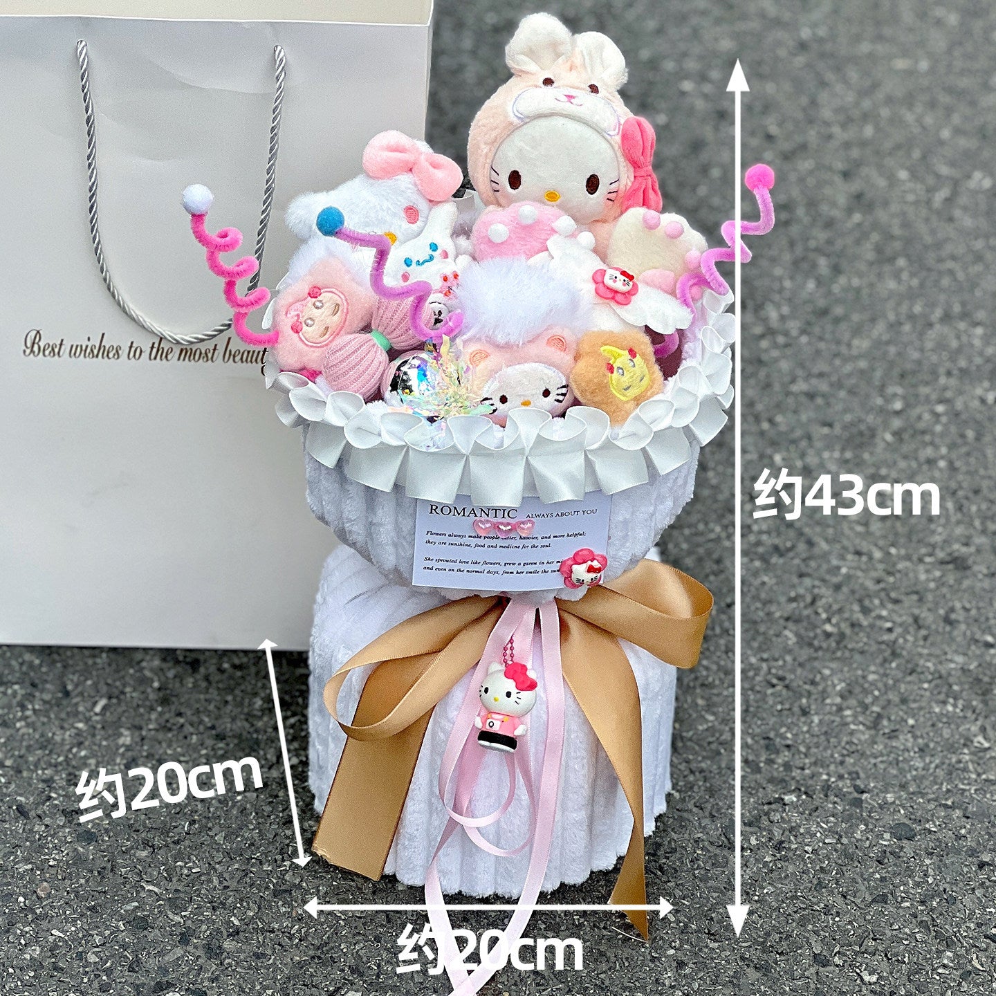 Hellokitty bouquet of dolls