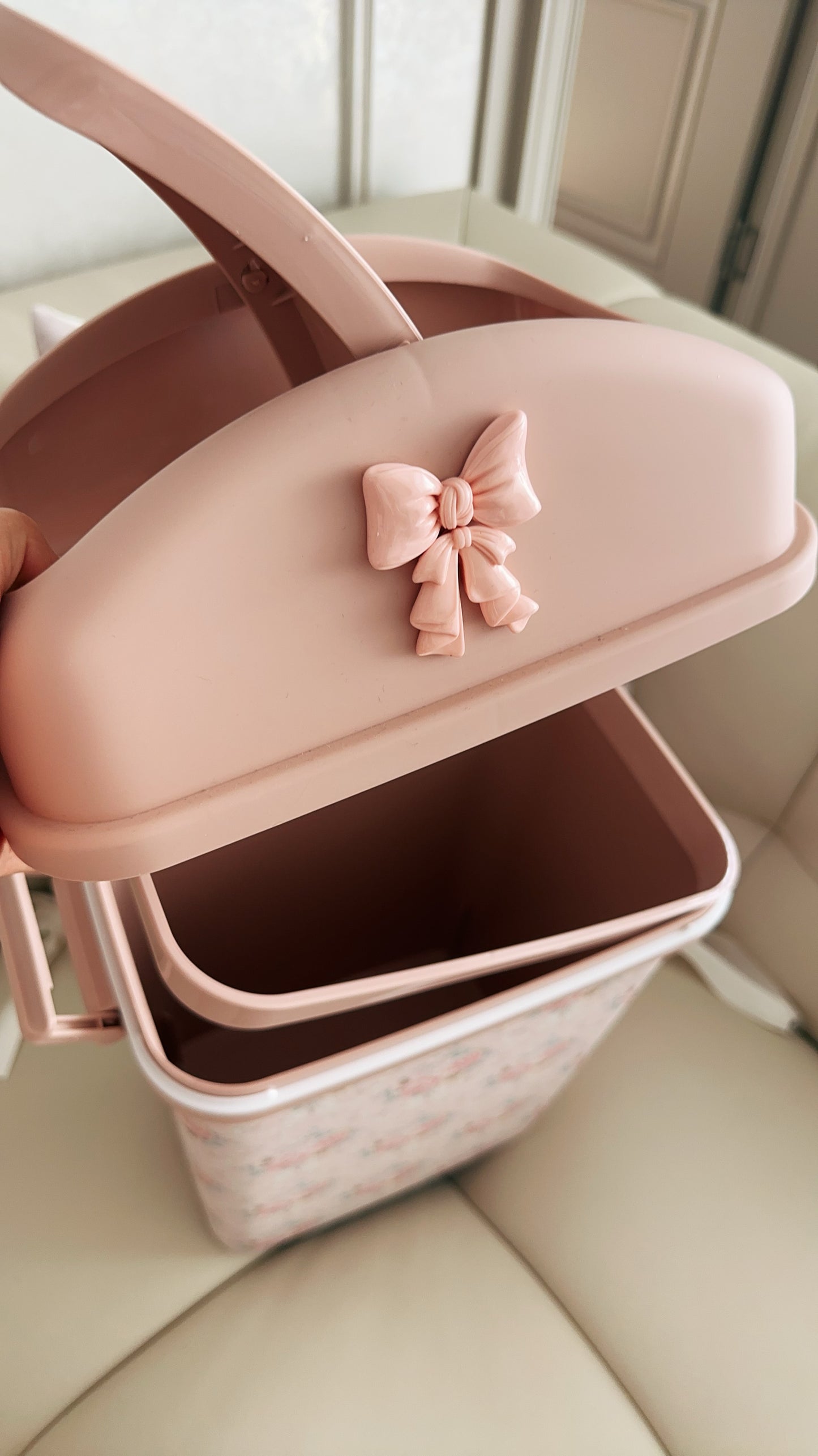 French Girly Floral Bathroom Narrow Trash