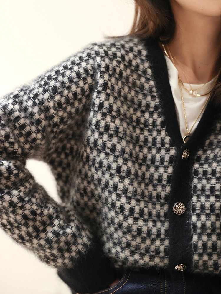 V-neck Knitted Cardigan