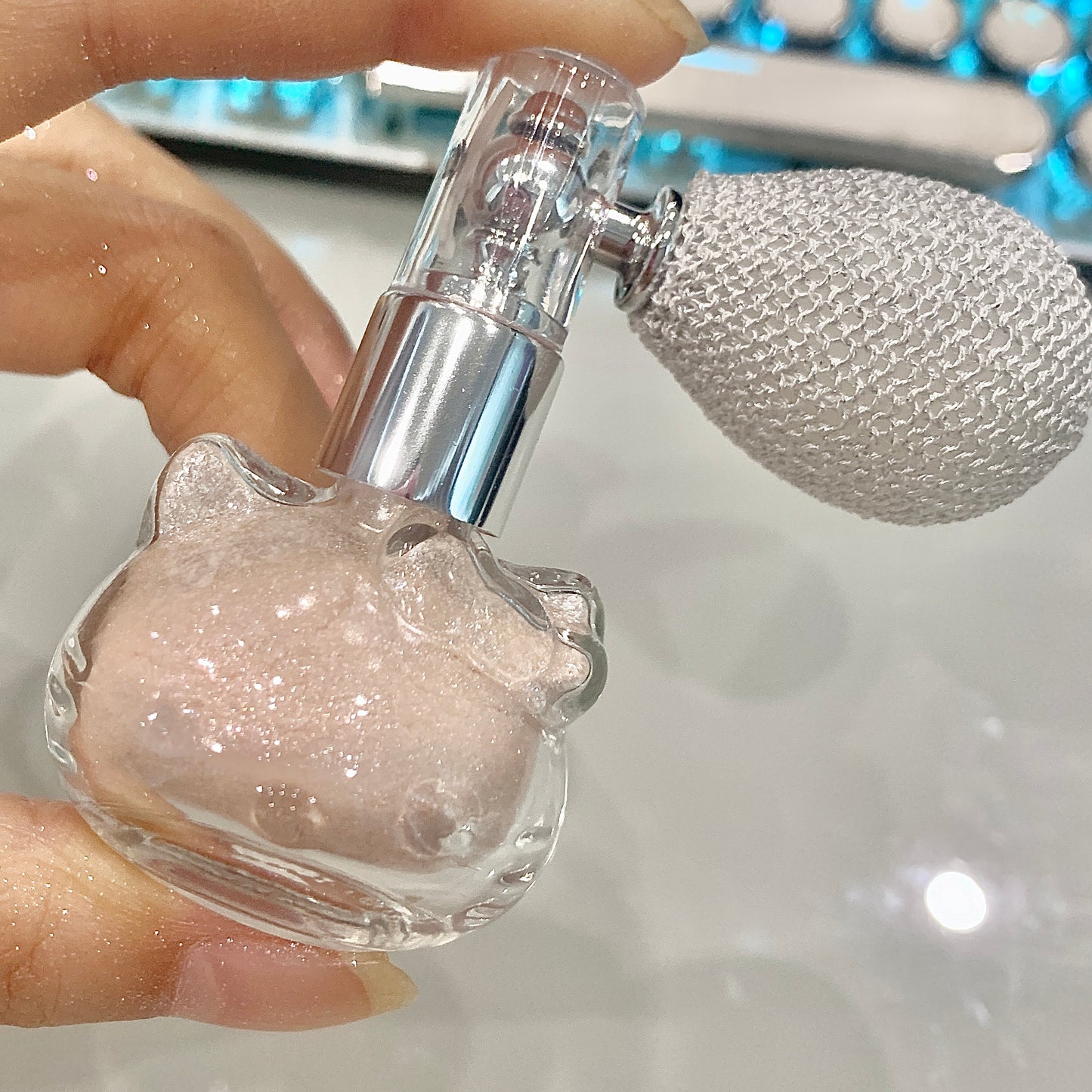 Kitty Highlight Powder Glitter Spray