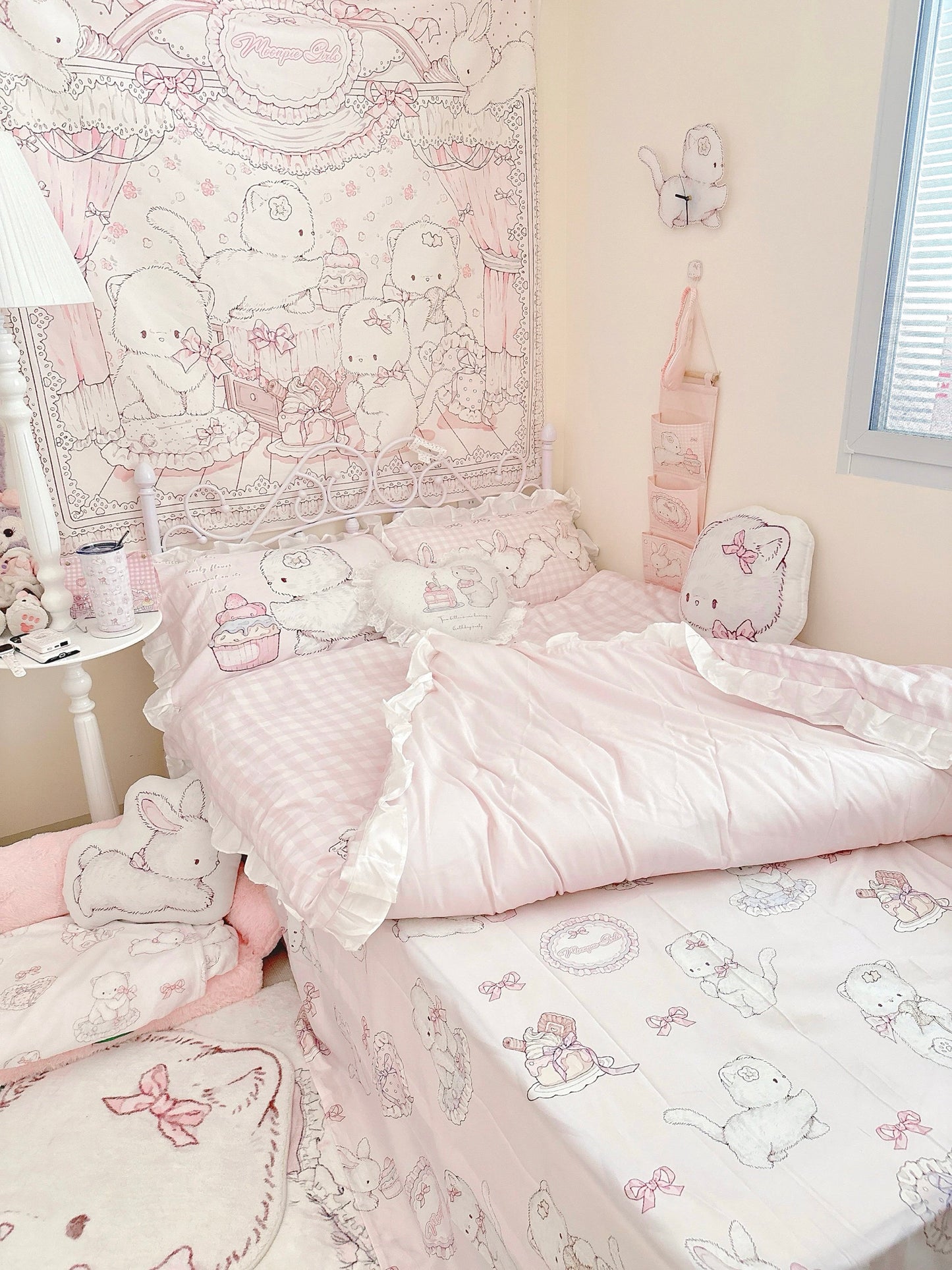 kawaii cat four-piece bed sheet and quilt cover set