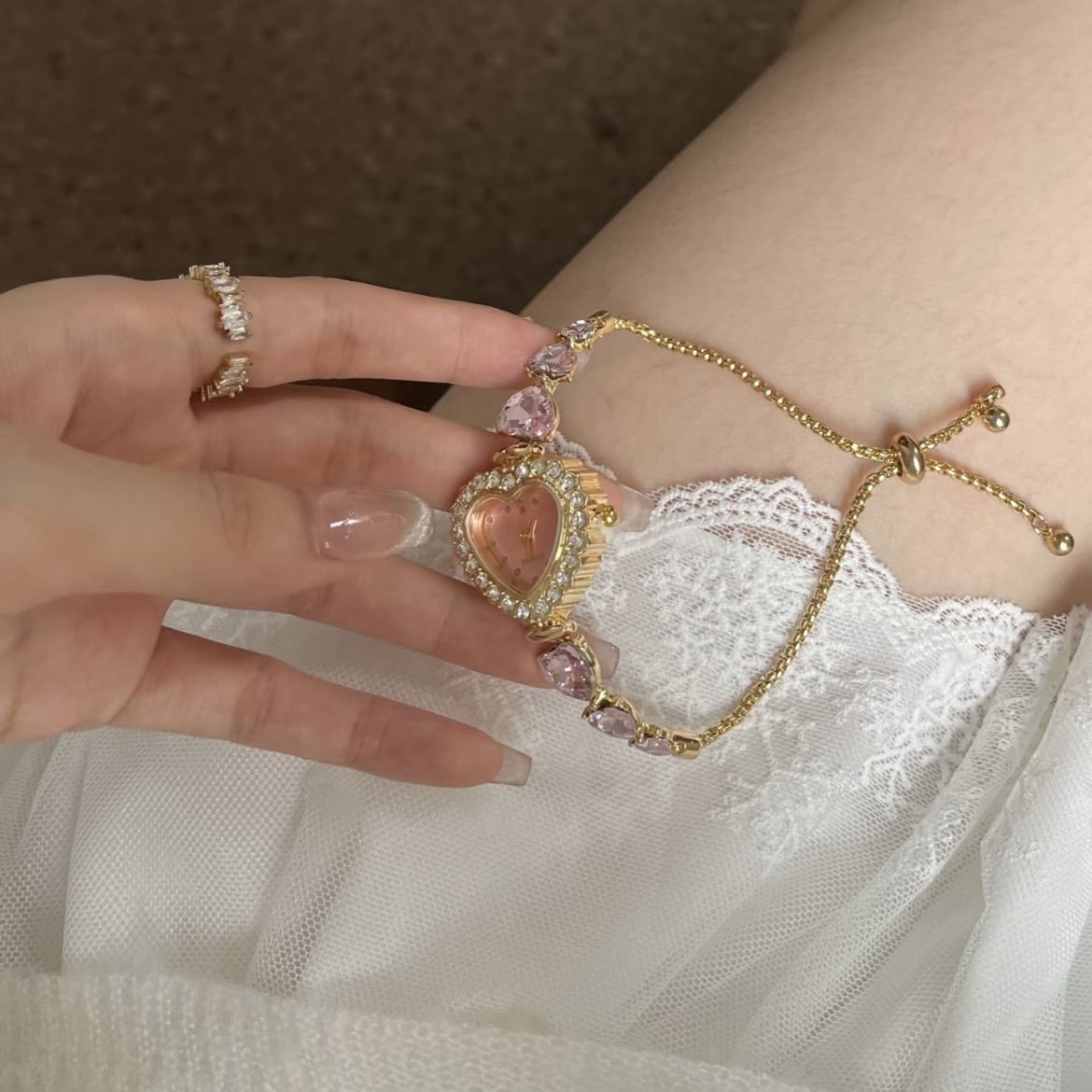 niche pink quartz Watch