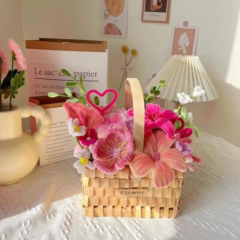 Tulip & Rose DIY Bouquet Craft Kit with Chenille Stems