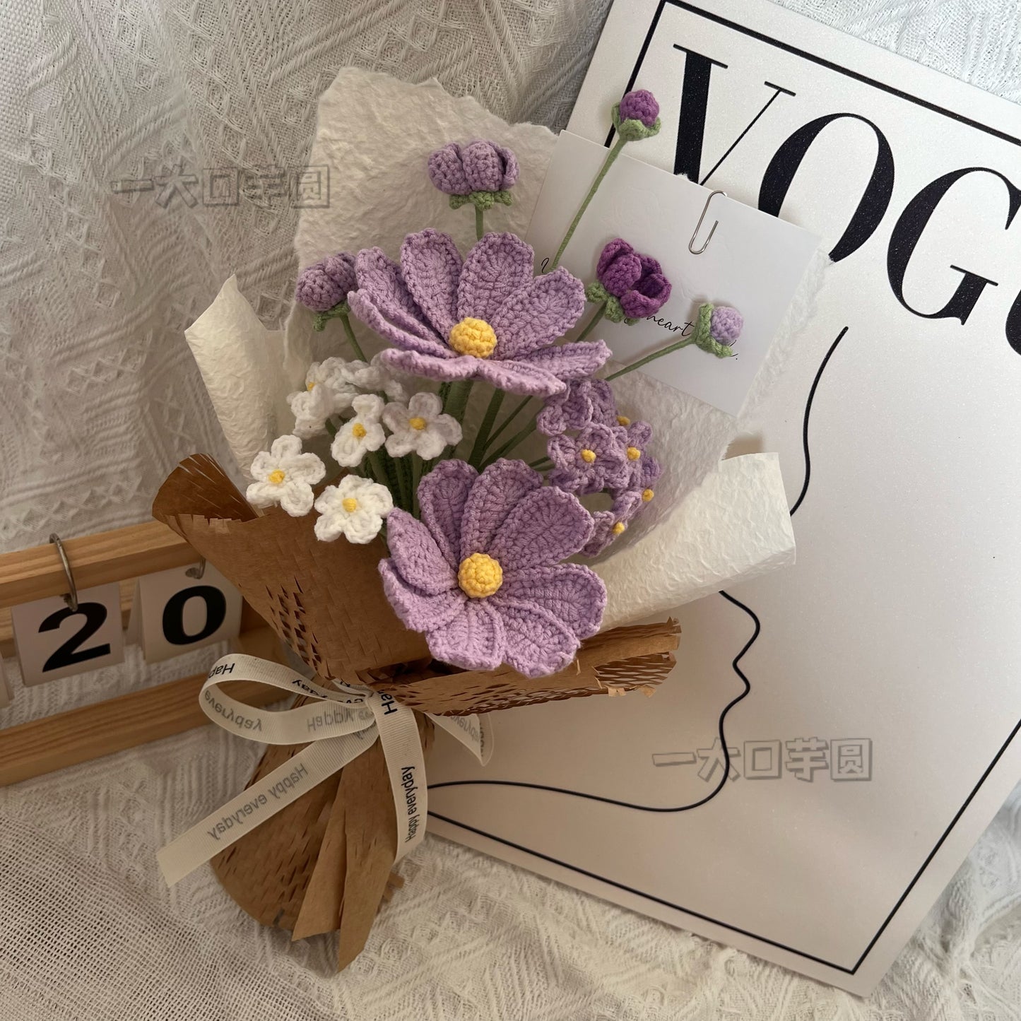 Finished woolen simulated roses bouquet