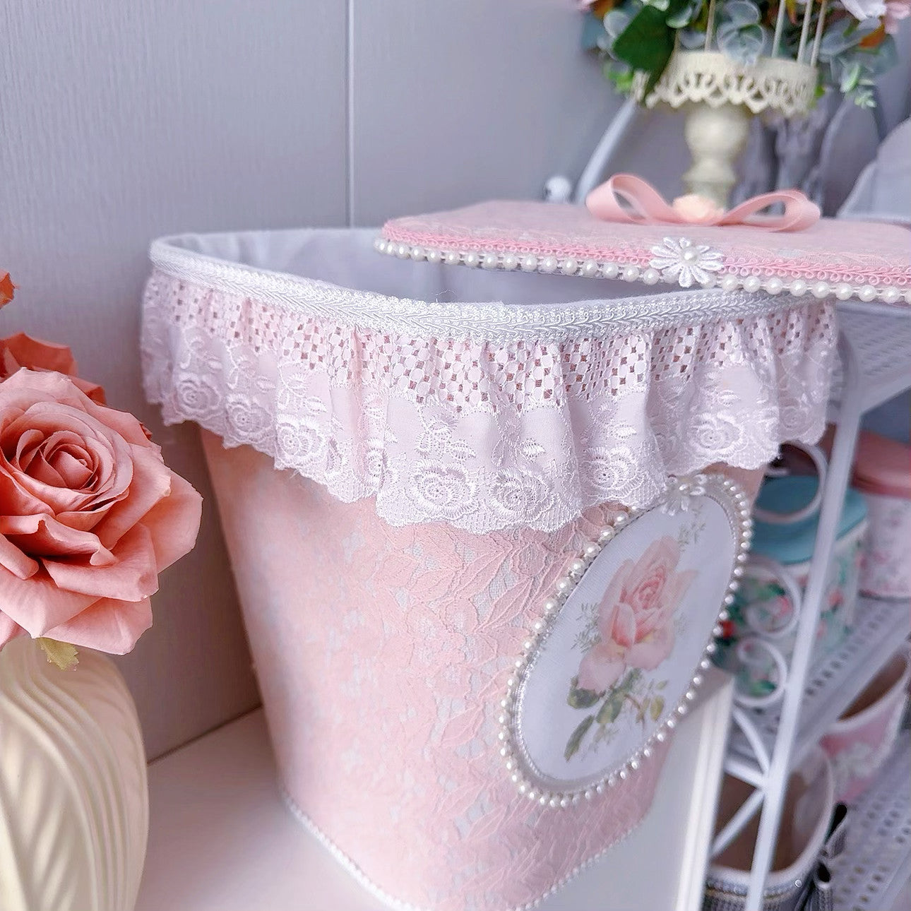 French Lace Trash