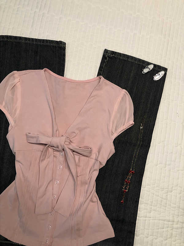 Pink Bow Retro T-shirt