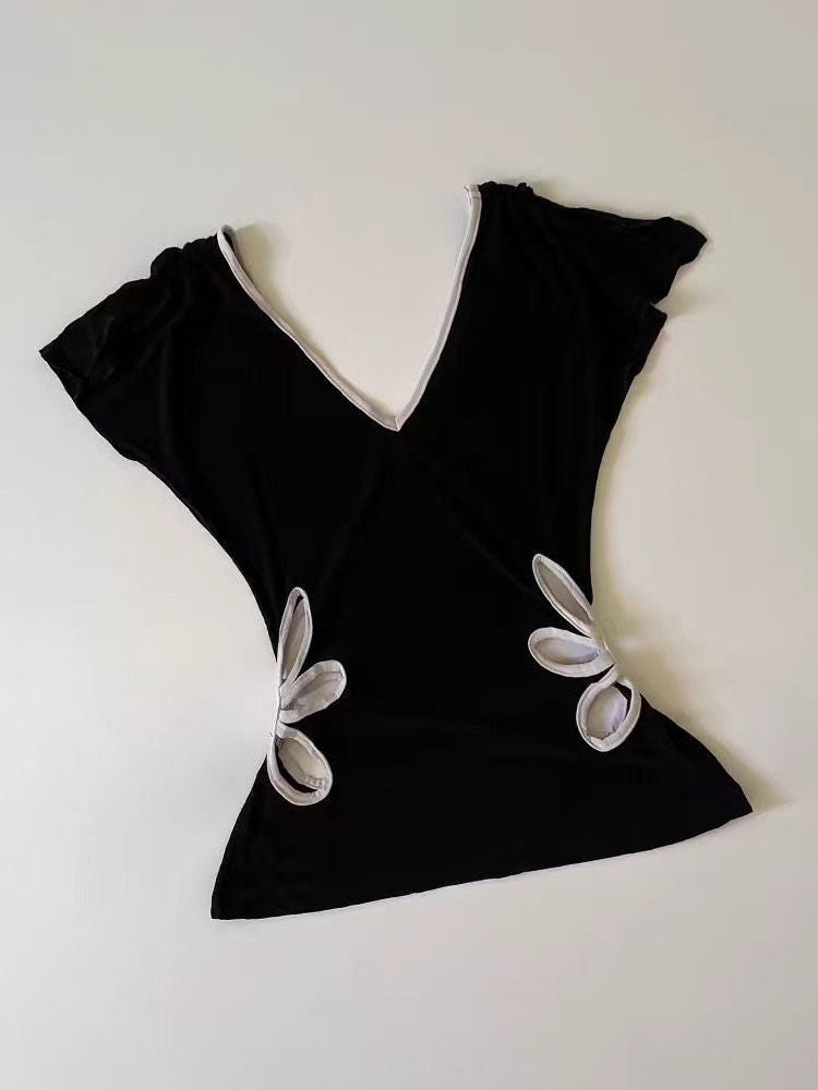 V-neck Cropped cutout top