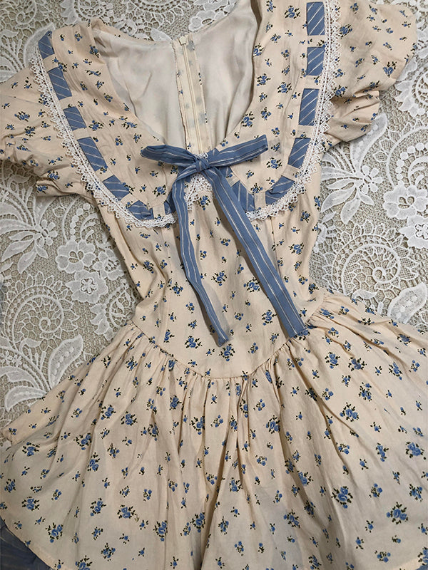 blue bow floral puff sleeve dress