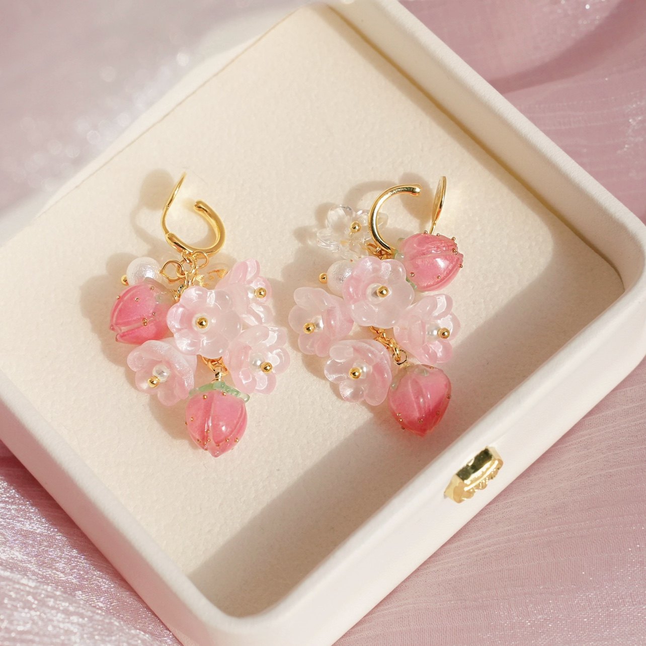 strawberry kawaii earrings