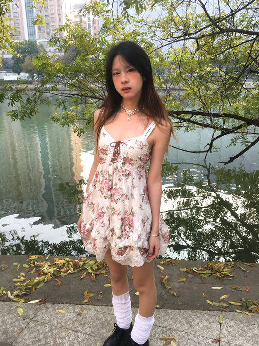 Versatile Floral Print Dress with Lace Trim