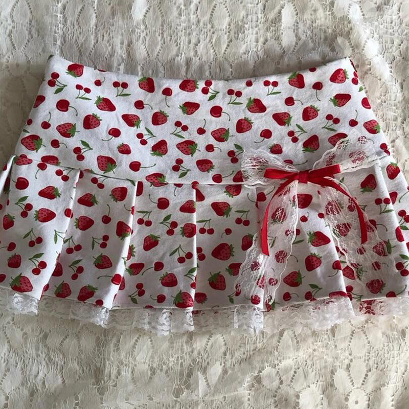 Strawberry Lace Pleated Skirt