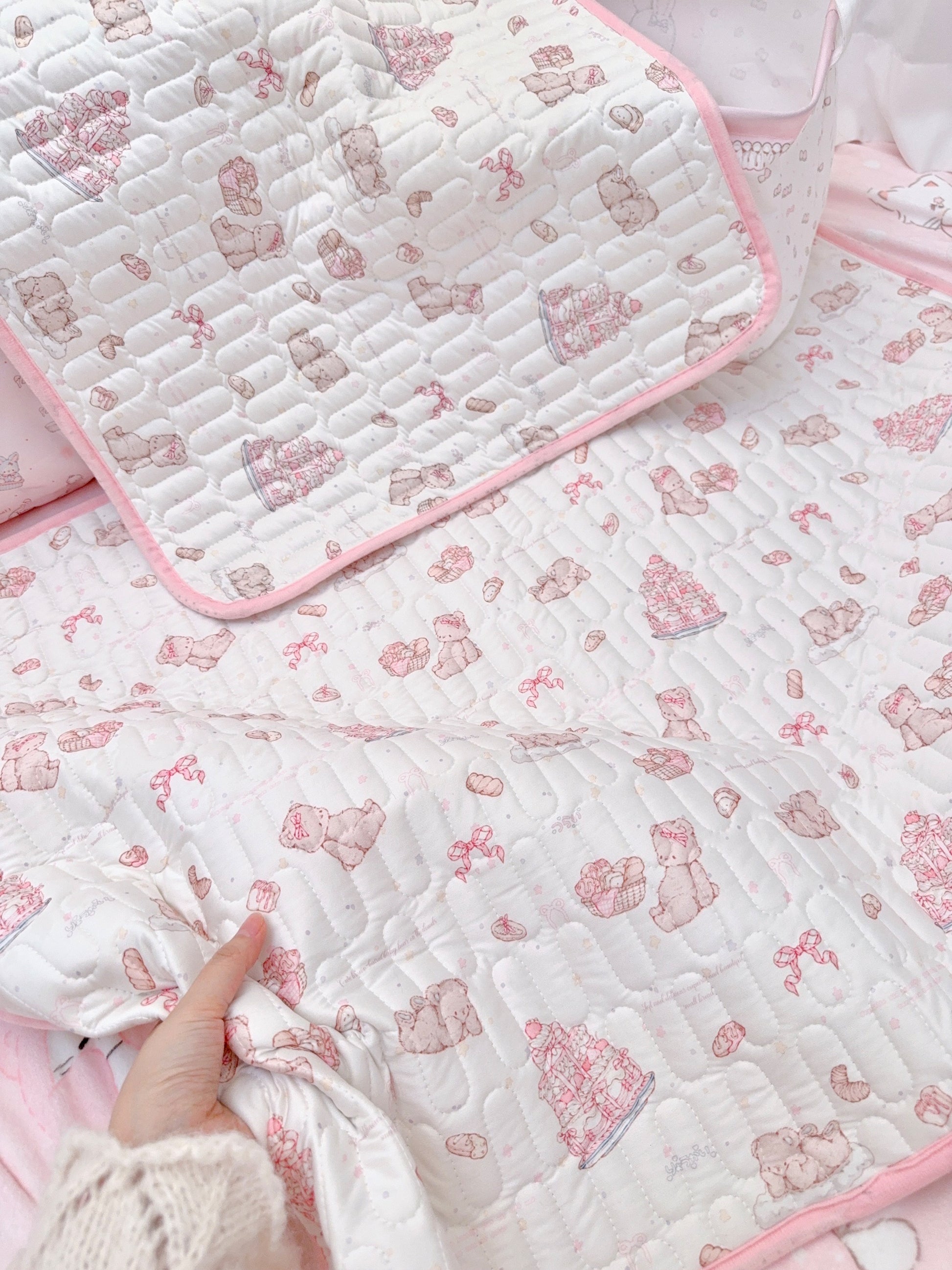 kawaii menstrual mattress leak-proof pad