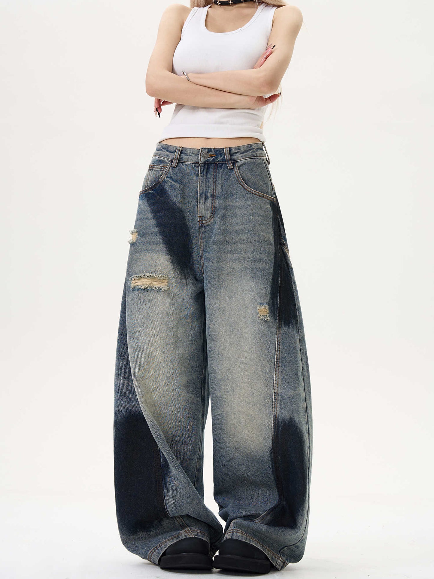 Scimitar Spray-painted Distressed Baggy Jeans