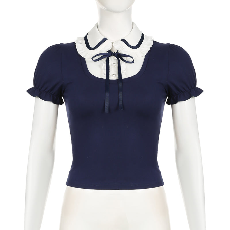 Retro college-style bow tie contrasting short-sleeved T-shirt