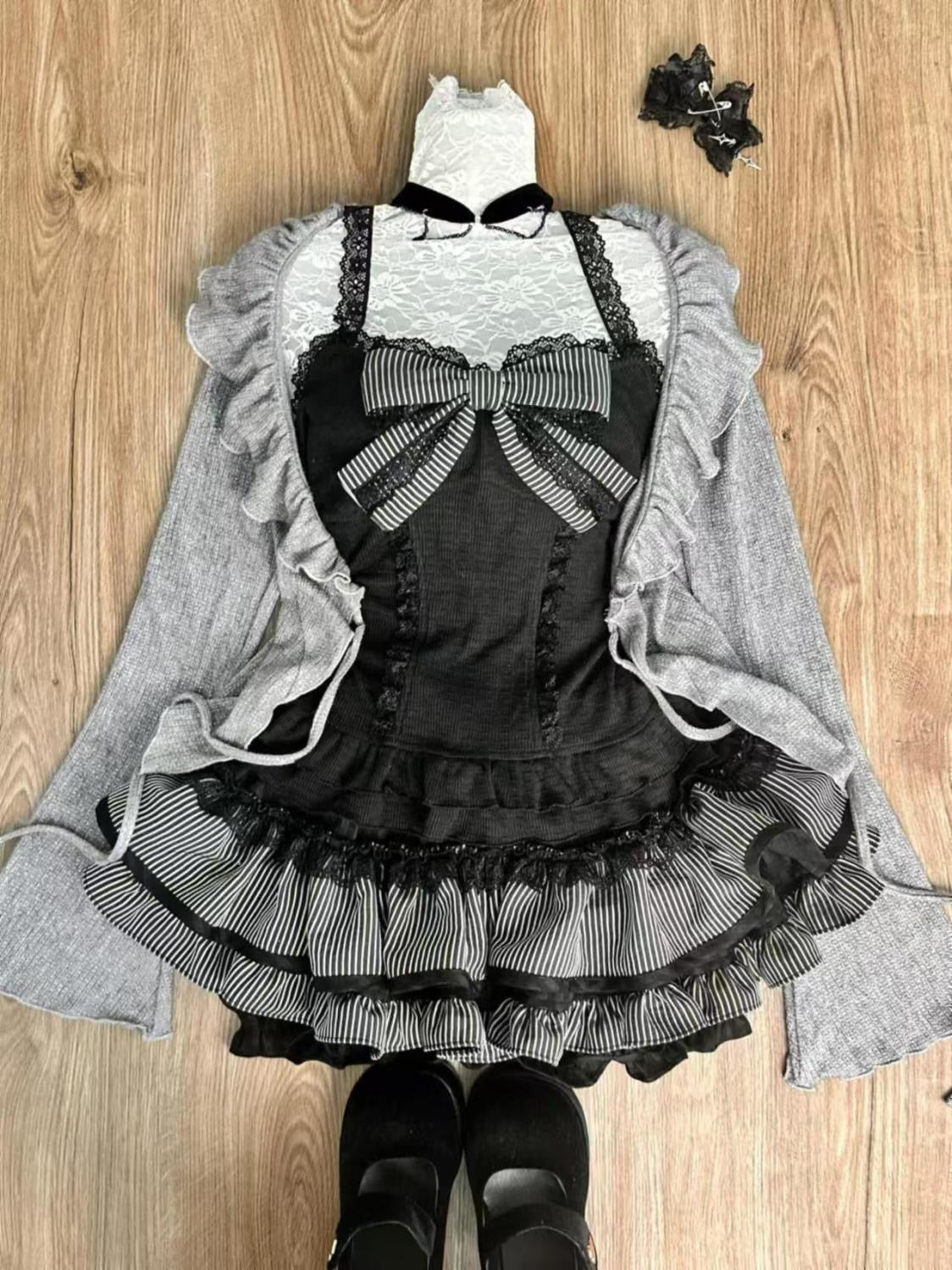 Gray Lace Ruffled Dark Coquette Coord