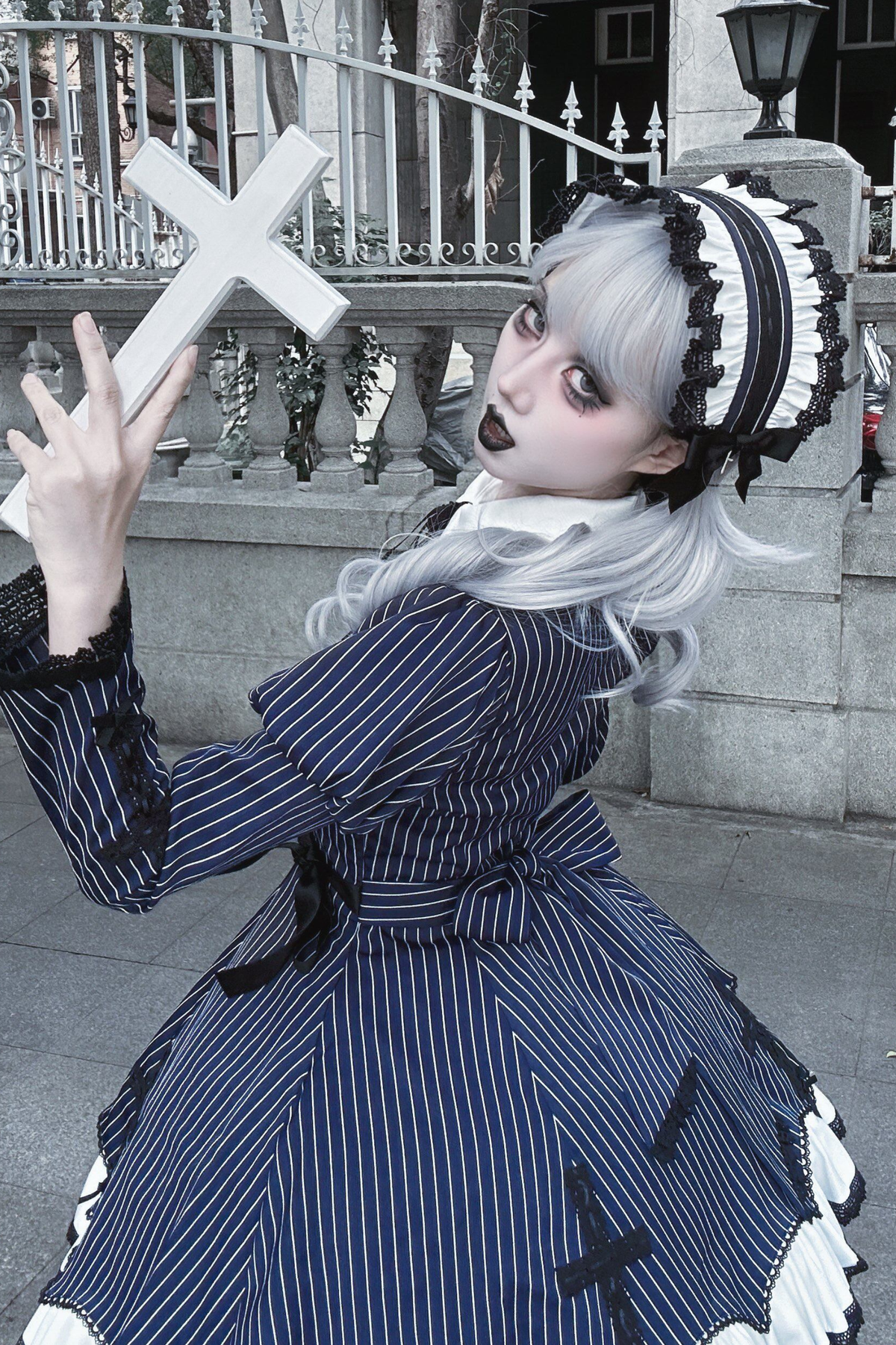 [Reservation deadline February 26th] Retro Gothic Lolita Dress + Hairband