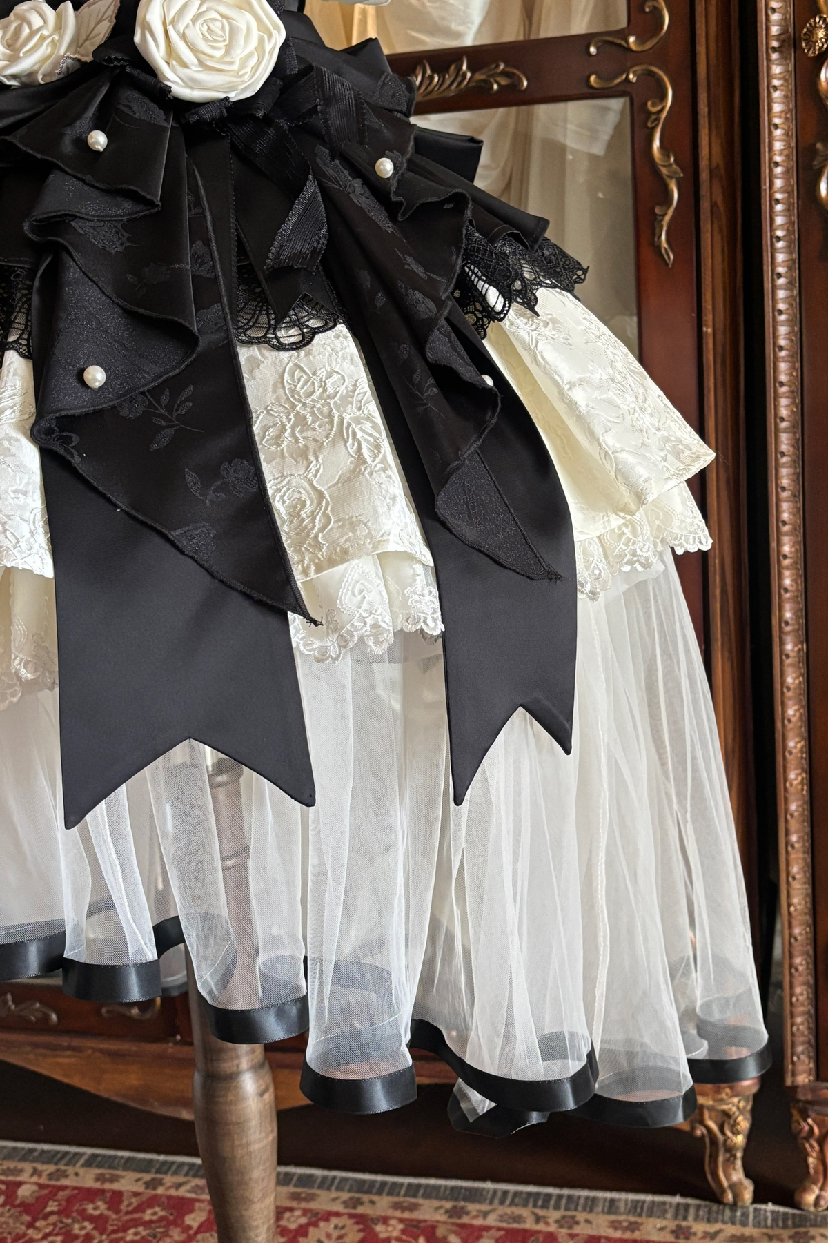 Night Venus Lolita Halterneck Top + Flare Skirt + Tight Skirt + Overlay Skirt + Hat + Tail