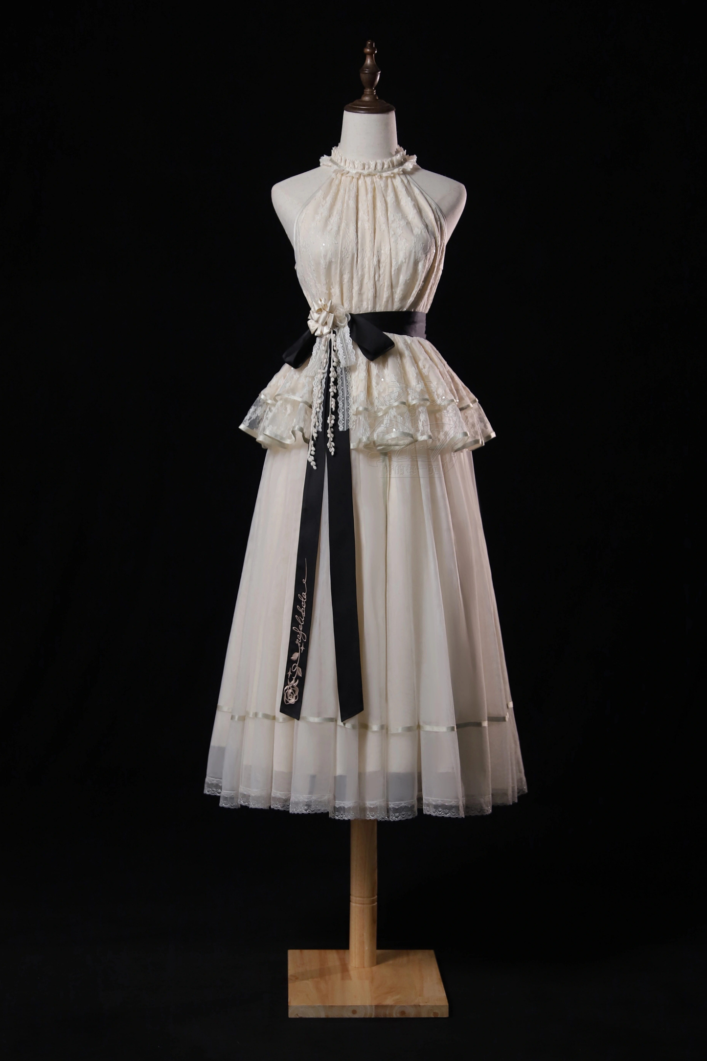 [Pre-order] Retro Elegant Inner + Top + Skirt + Accessories