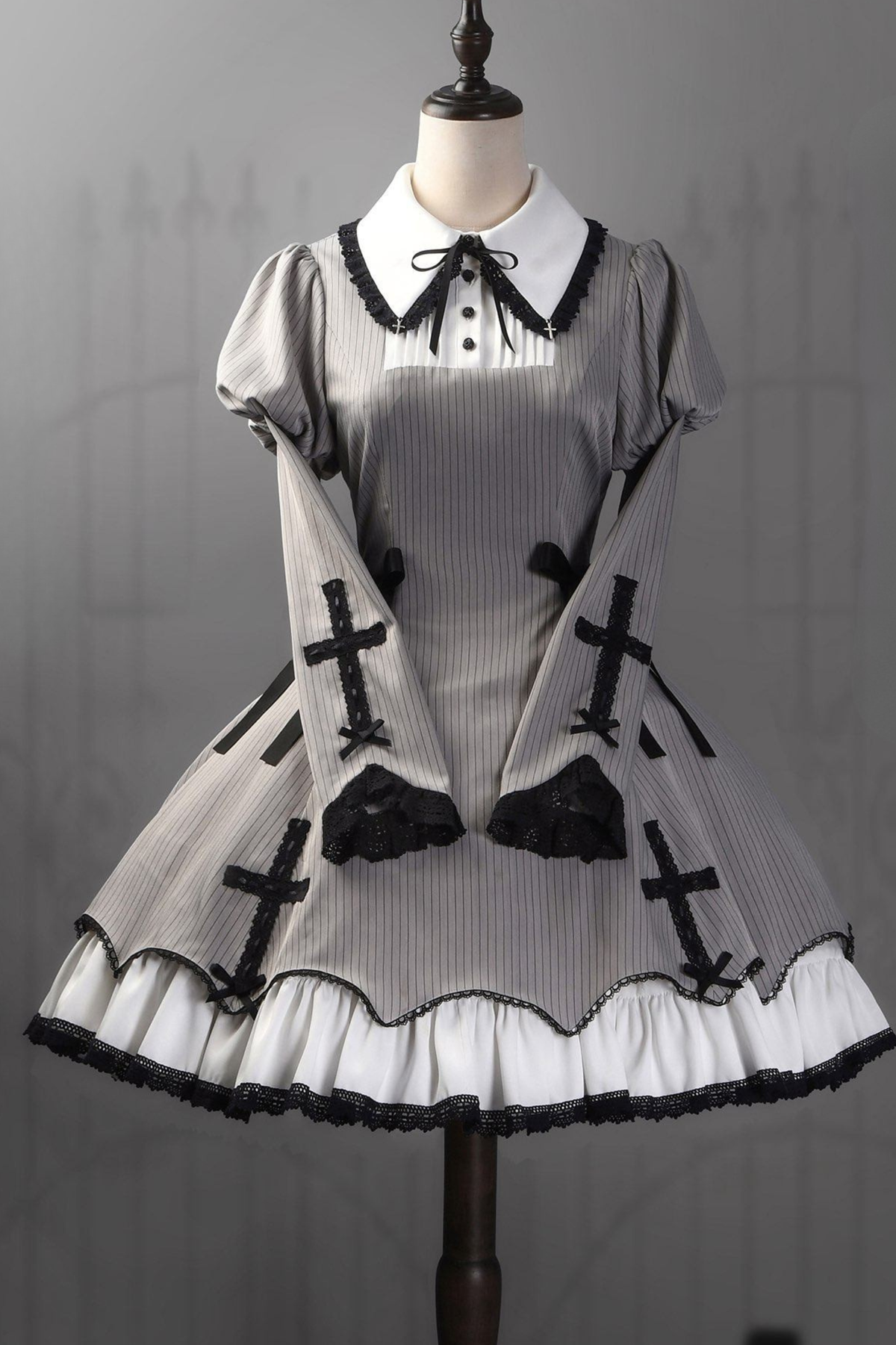 [Reservation deadline February 26th] Retro Gothic Lolita Dress + Hairband Gray-Dress