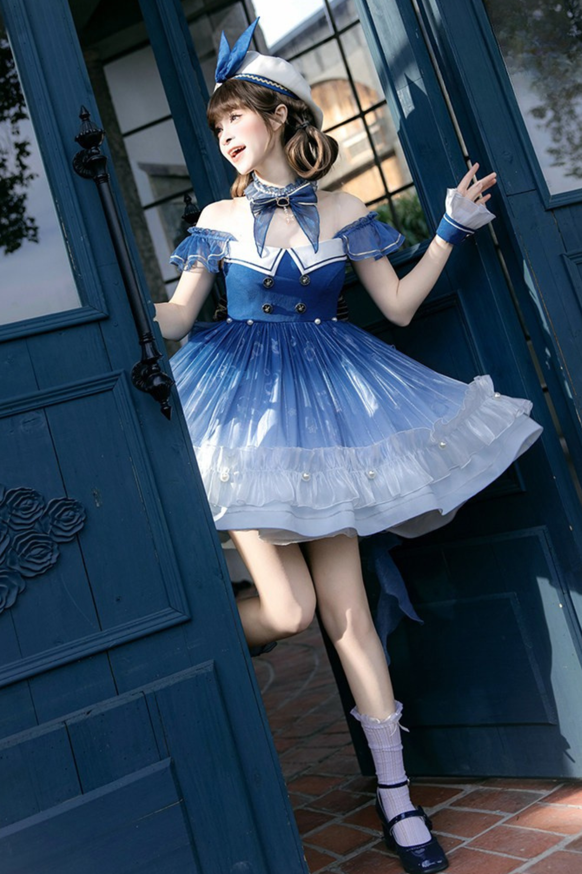 【Reservation Deadline February 28】Gradient Bubble Dress + Bunny Ear Pin + Sleeves + Hat