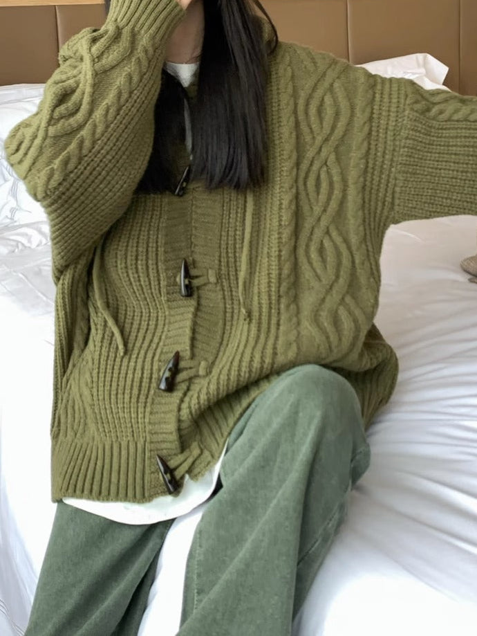 Retro Horn Button Thickened Knitted Cardigan