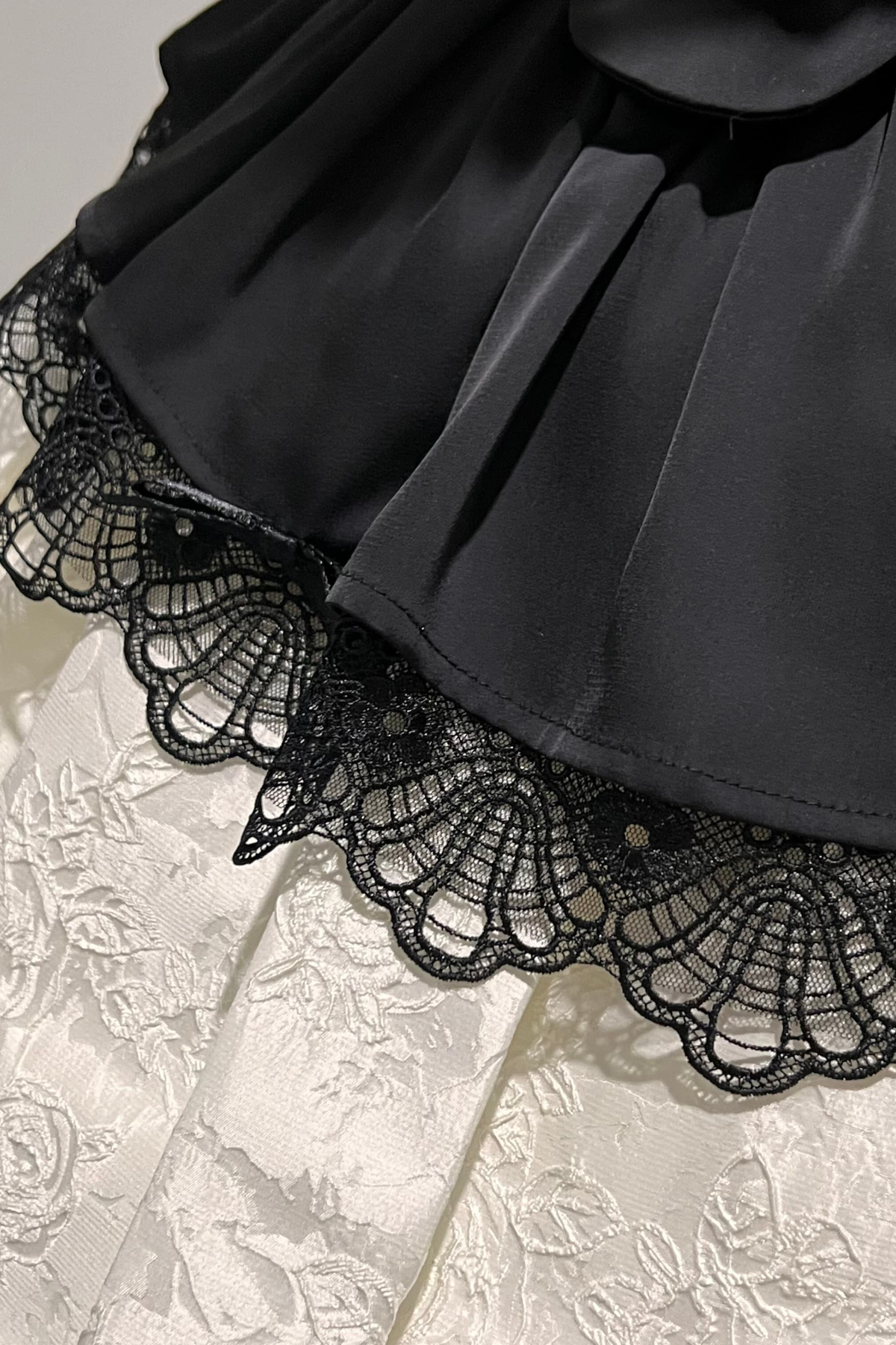 Night Venus Lolita Halterneck Top + Flare Skirt + Tight Skirt + Overlay Skirt + Hat + Tail