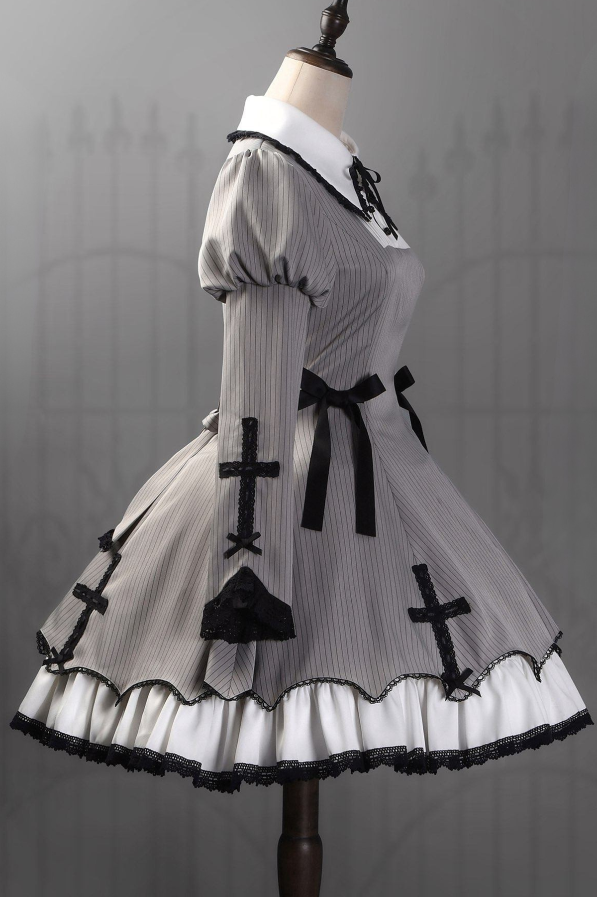 [Reservation deadline February 26th] Retro Gothic Lolita Dress + Hairband