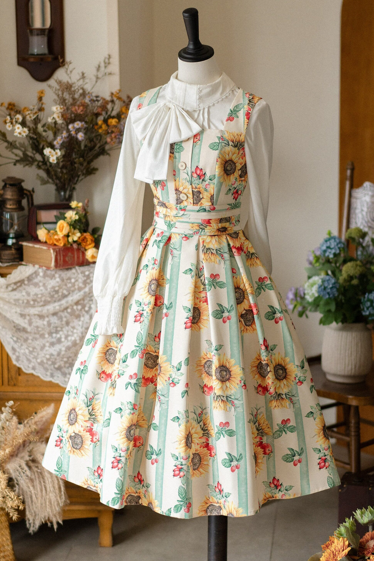 Floral Retro Sleeveless Dress + Shirt