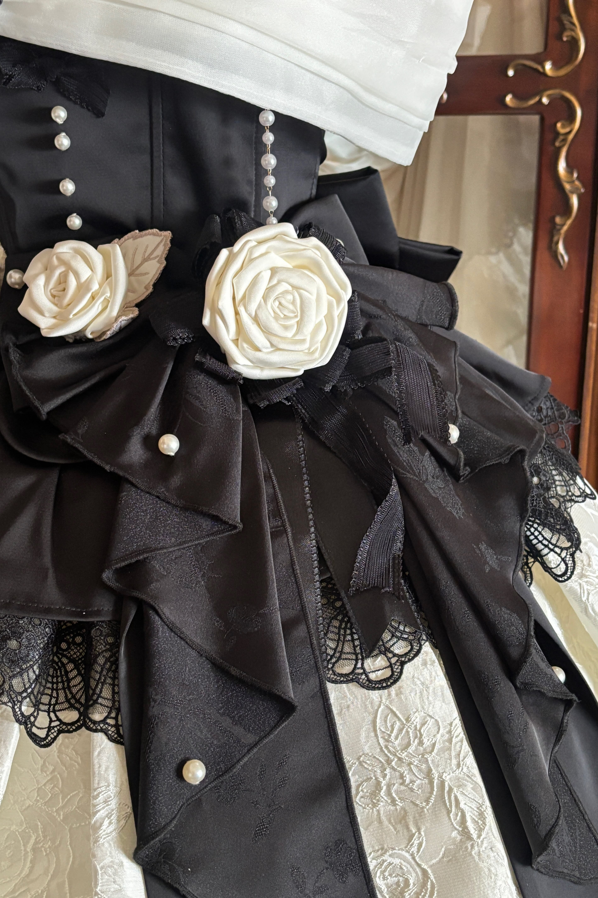 Night Venus Lolita Halterneck Top + Flare Skirt + Tight Skirt + Overlay Skirt + Hat + Tail