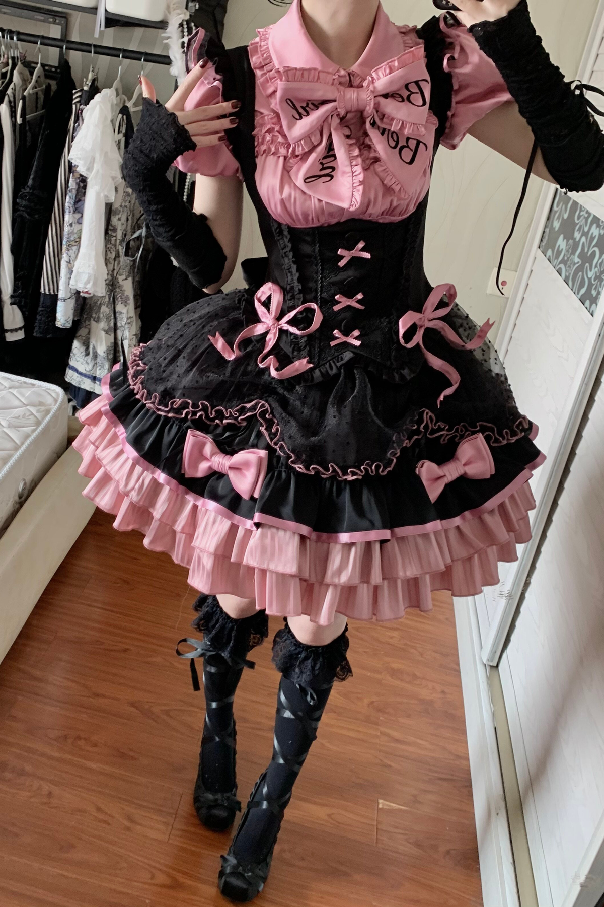 【Pre-order until March 10】Candy Heartbeat Lolita Shirt + Jumper Skirt + Hat + Ribbon