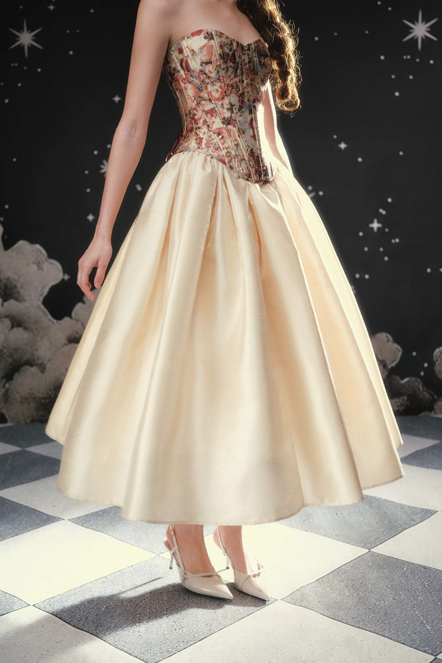 Pearl Essent Satin Puffy Skirt