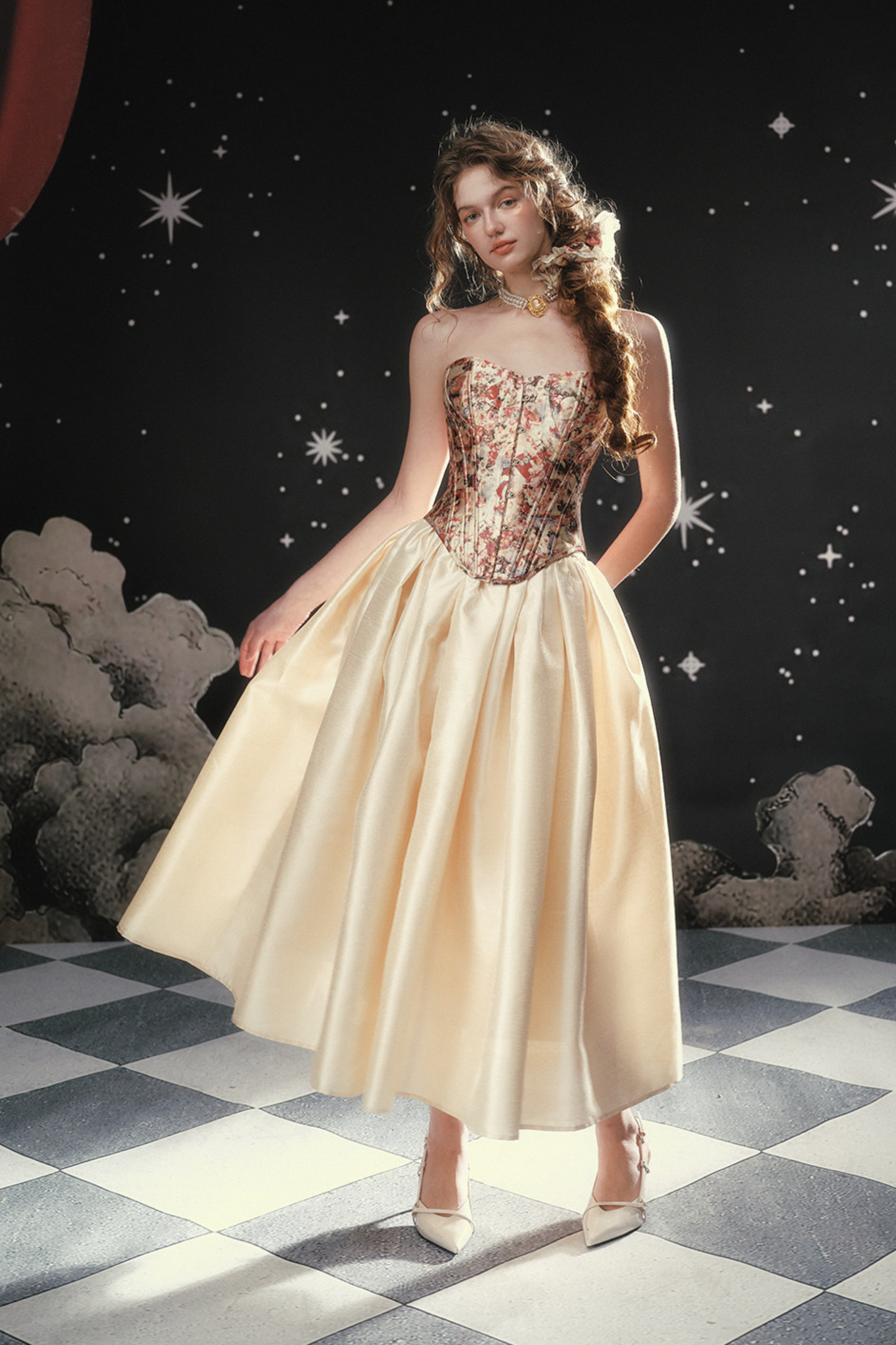 Pearl Essent Satin Puffy Skirt