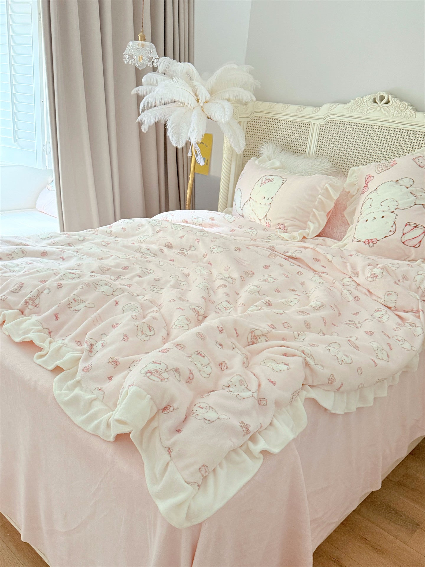 Lolita pink kitten bed sheet set of four