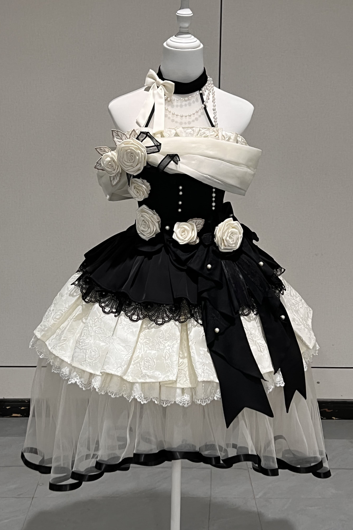 Night Venus Lolita Halterneck Top + Flare Skirt + Tight Skirt + Overlay Skirt + Hat + Tail Tops+ Flare Skirt + Overlay Skirt+Tail