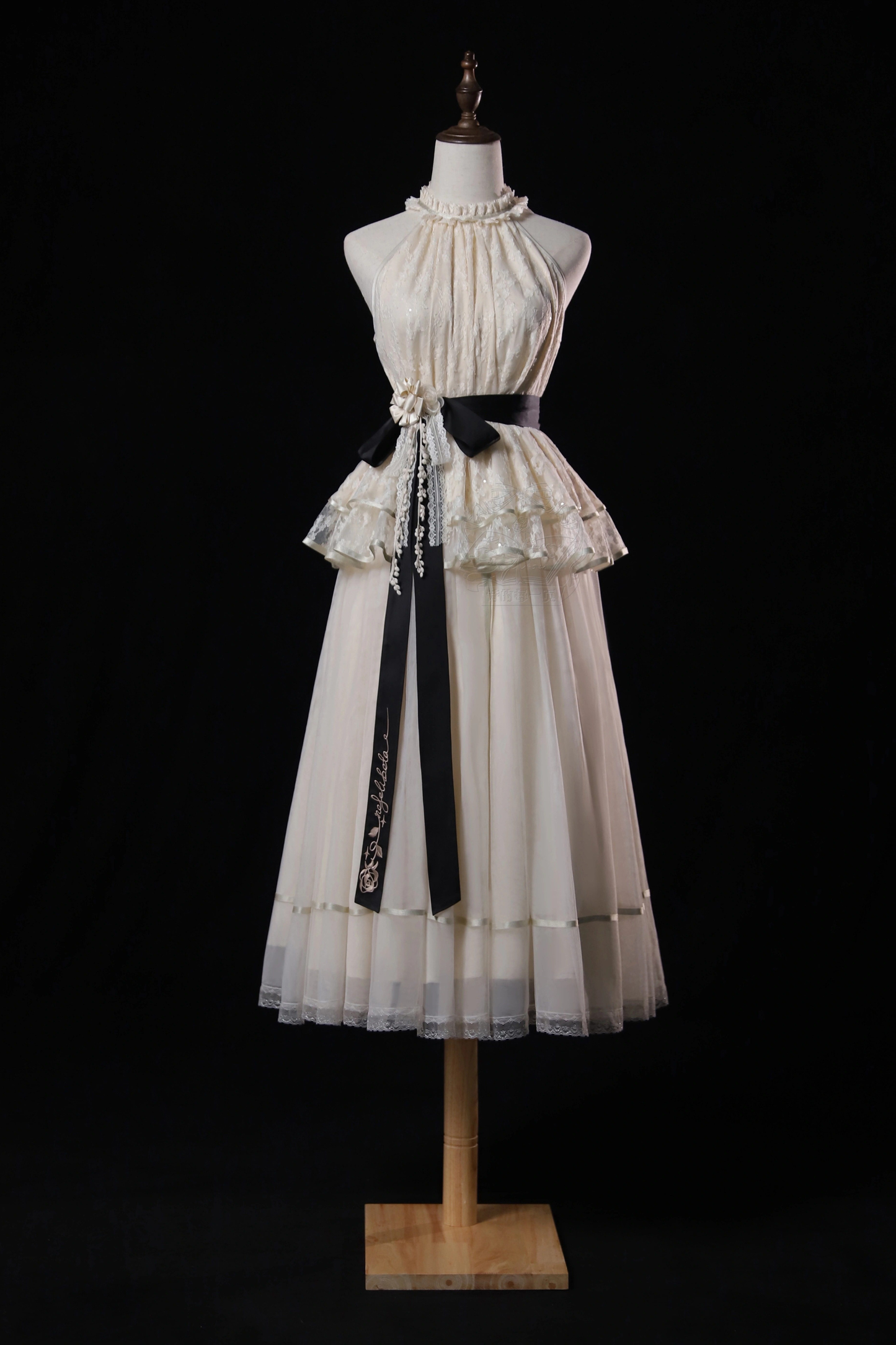 [Pre-order] Retro Elegant Inner + Top + Skirt + Accessories