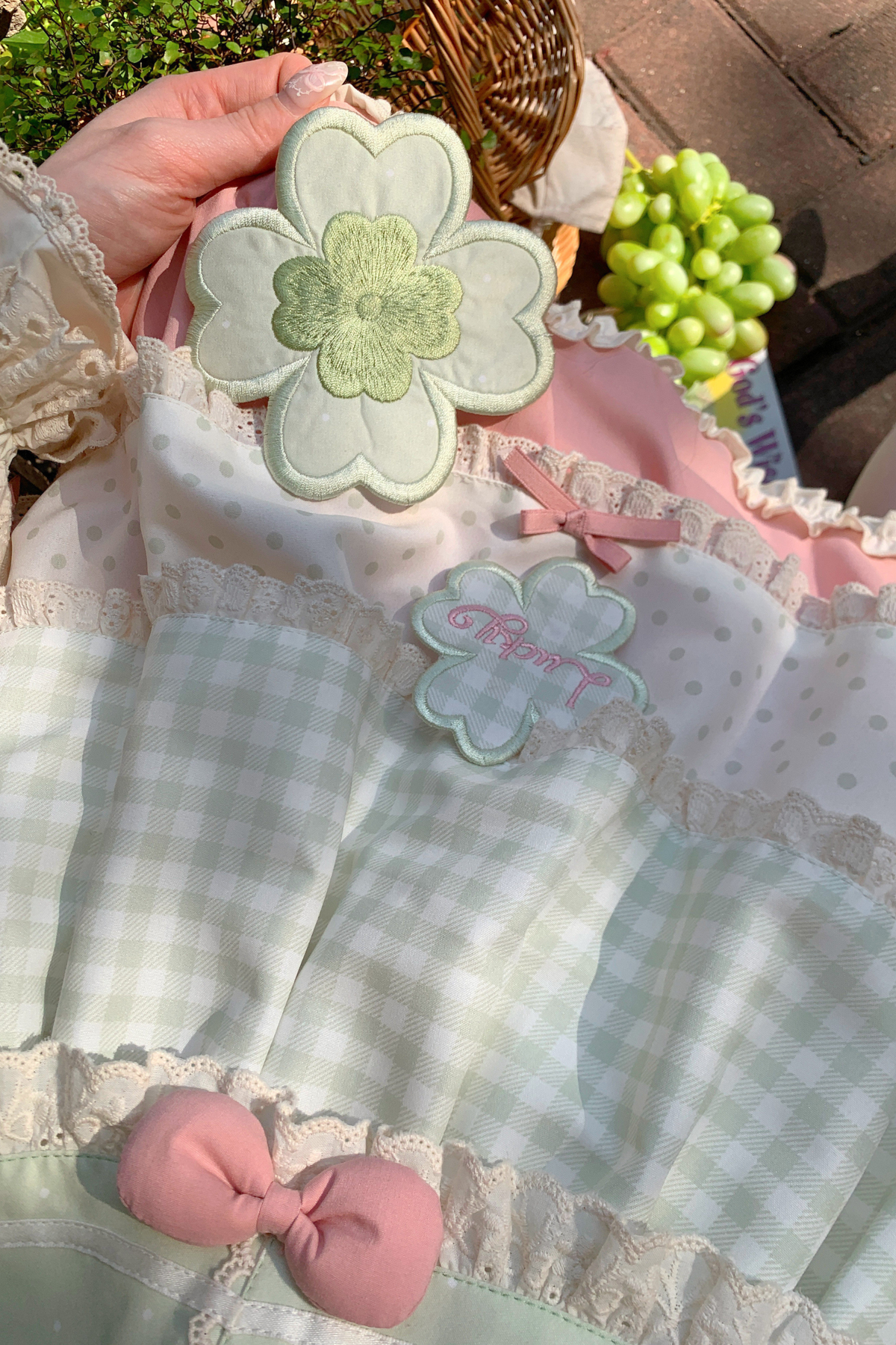 Four-Leaf Clover Lolita Dress + Sleeves + Bonnet