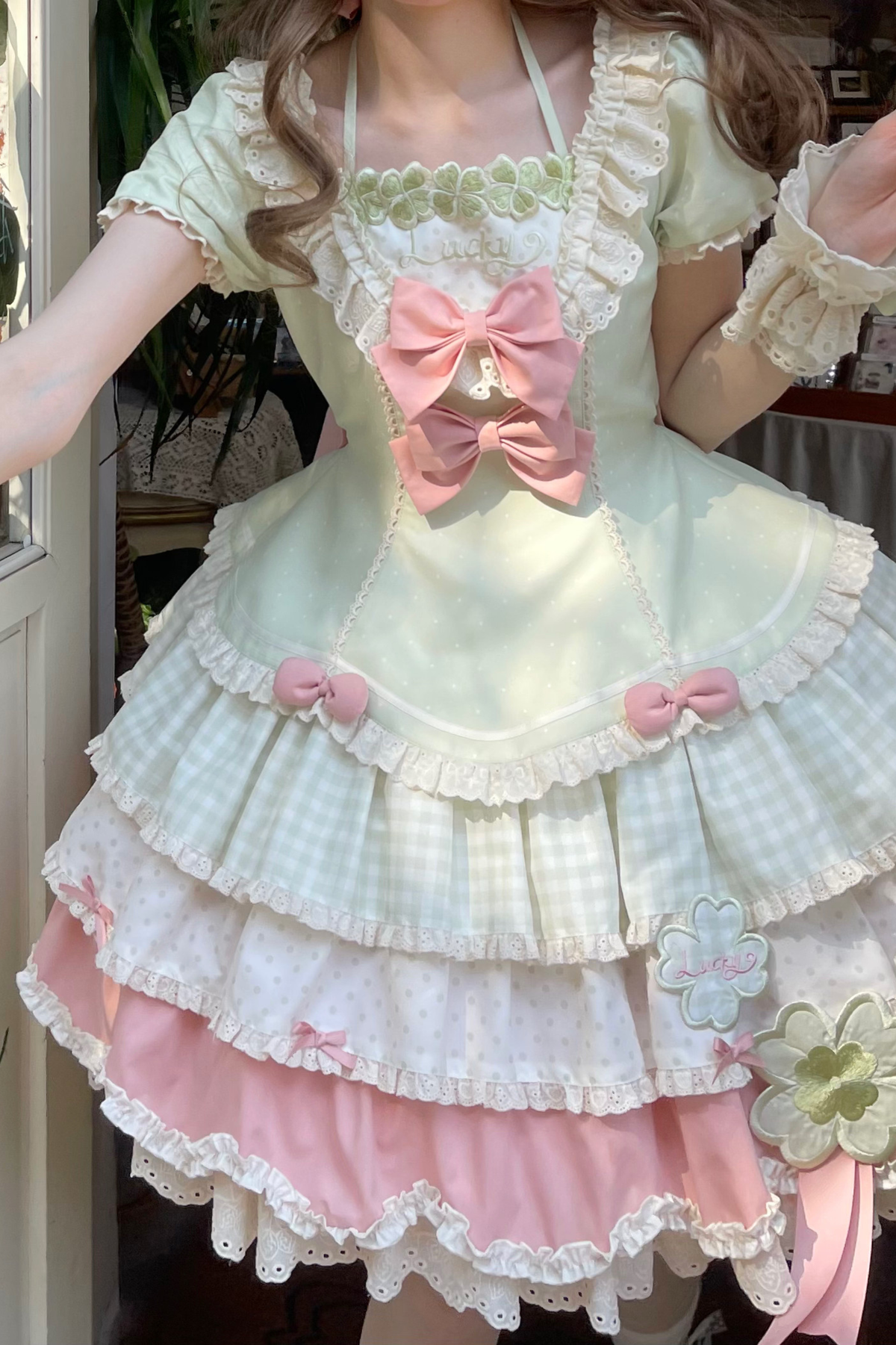 Four-Leaf Clover Lolita Dress + Sleeves + Bonnet