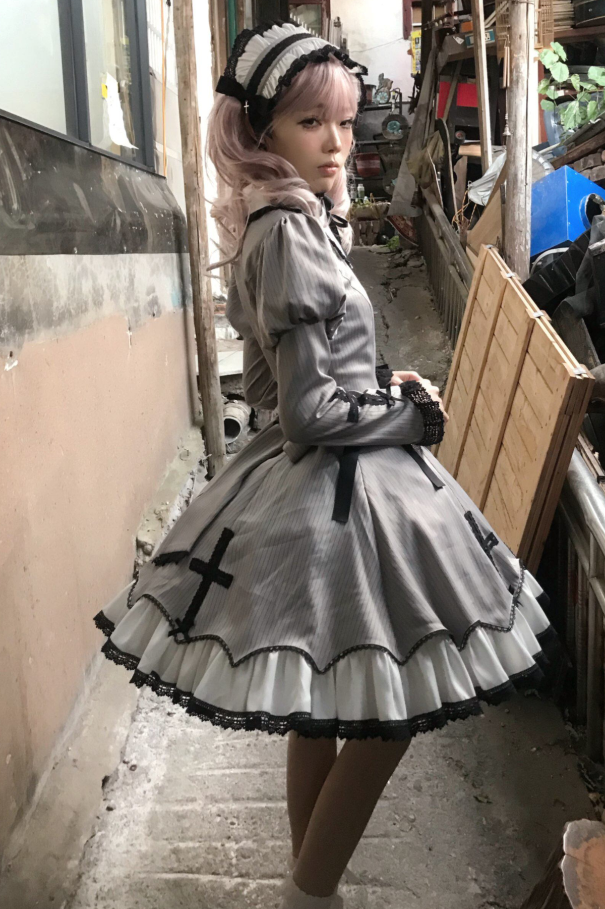 [Reservation deadline February 26th] Retro Gothic Lolita Dress + Hairband