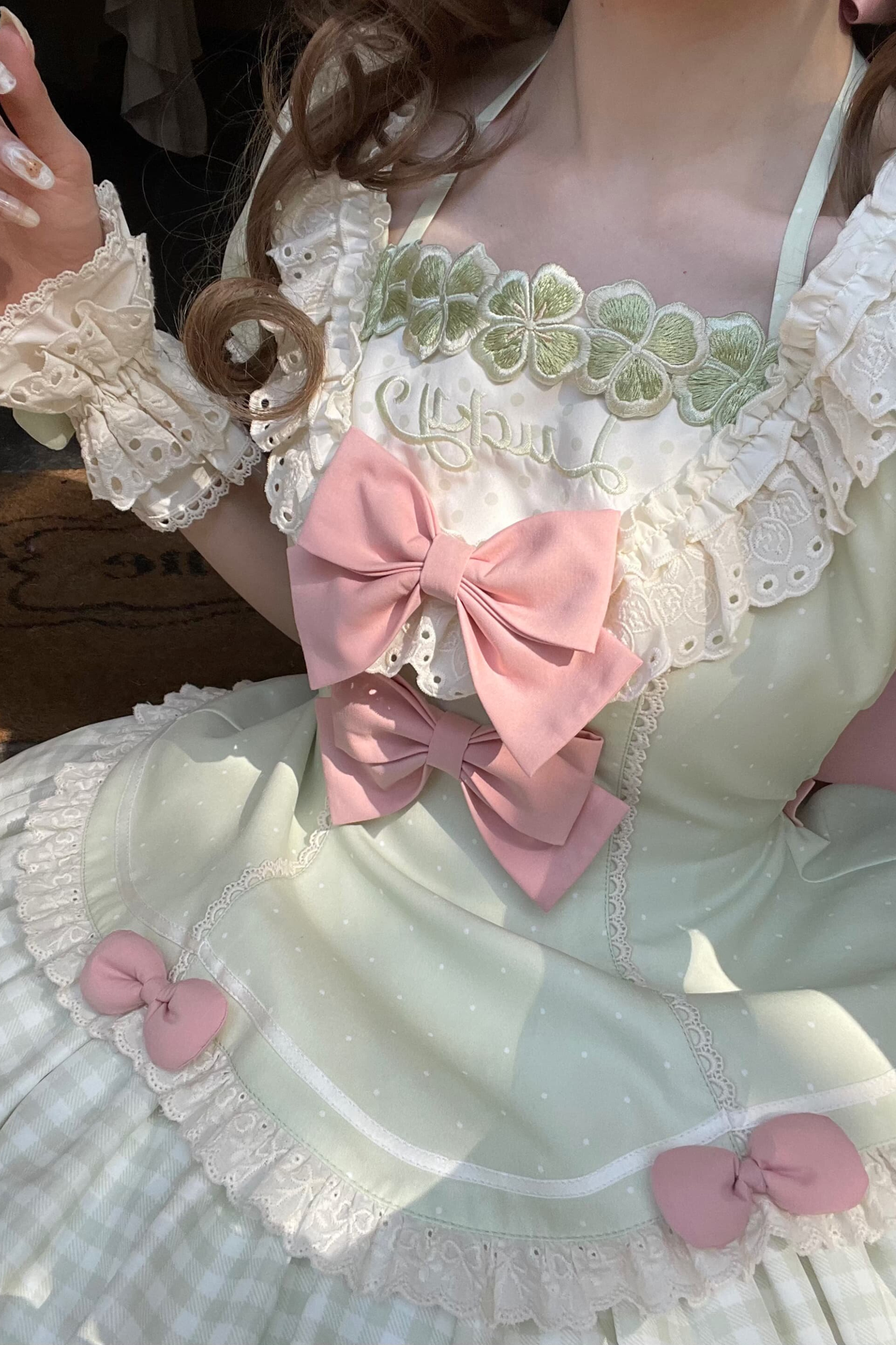 Four-Leaf Clover Lolita Dress + Sleeves + Bonnet