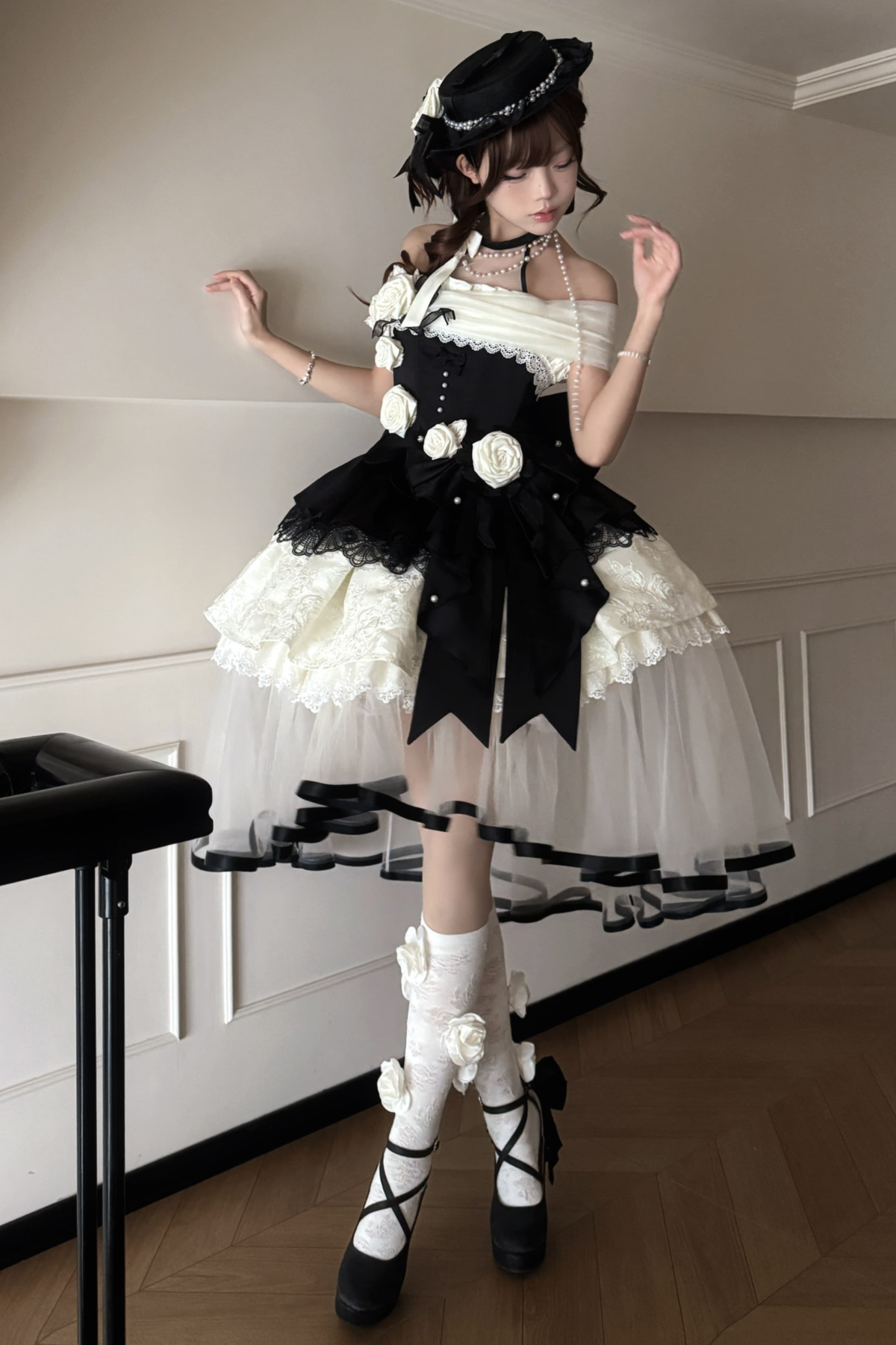 Night Venus Lolita Halterneck Top + Flare Skirt + Tight Skirt + Overlay Skirt + Hat + Tail