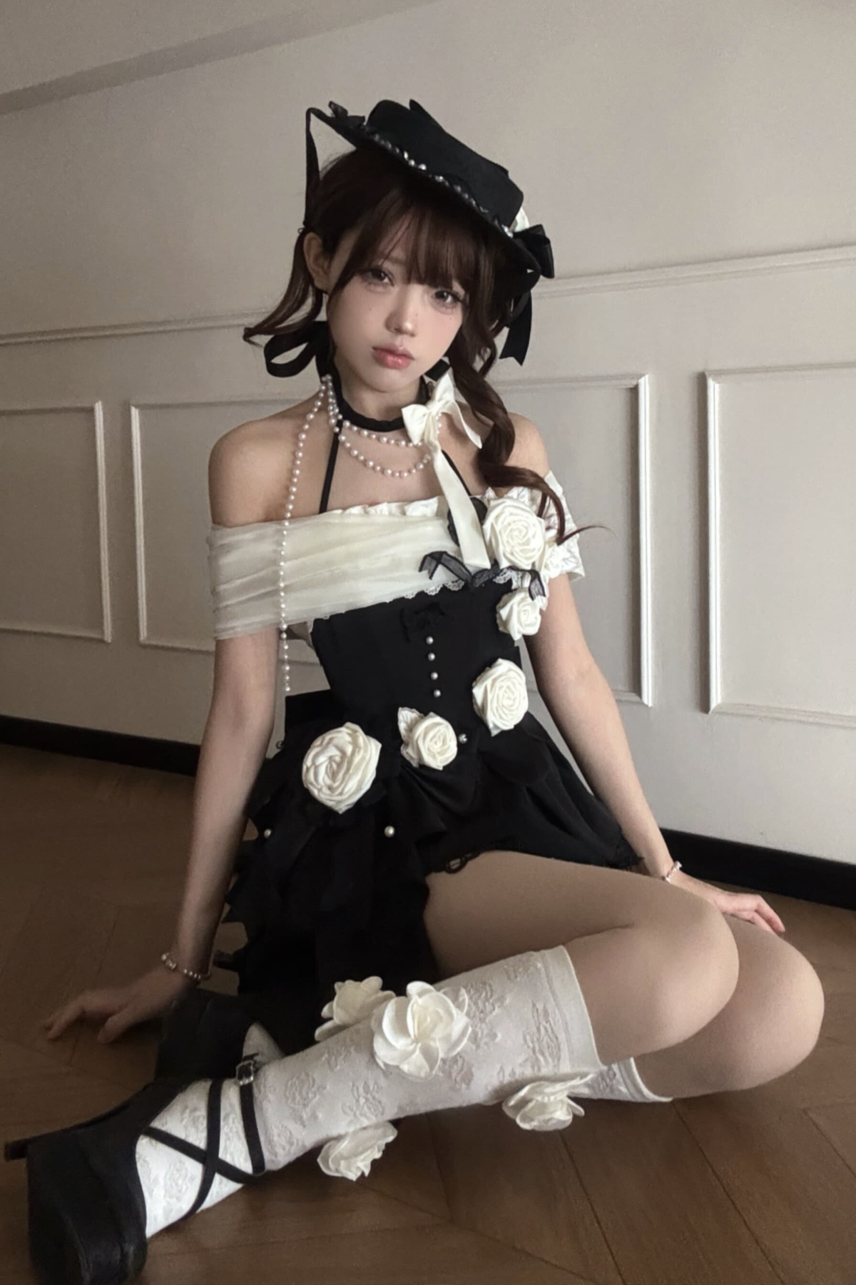 Night Venus Lolita Halterneck Top + Flare Skirt + Tight Skirt + Overlay Skirt + Hat + Tail