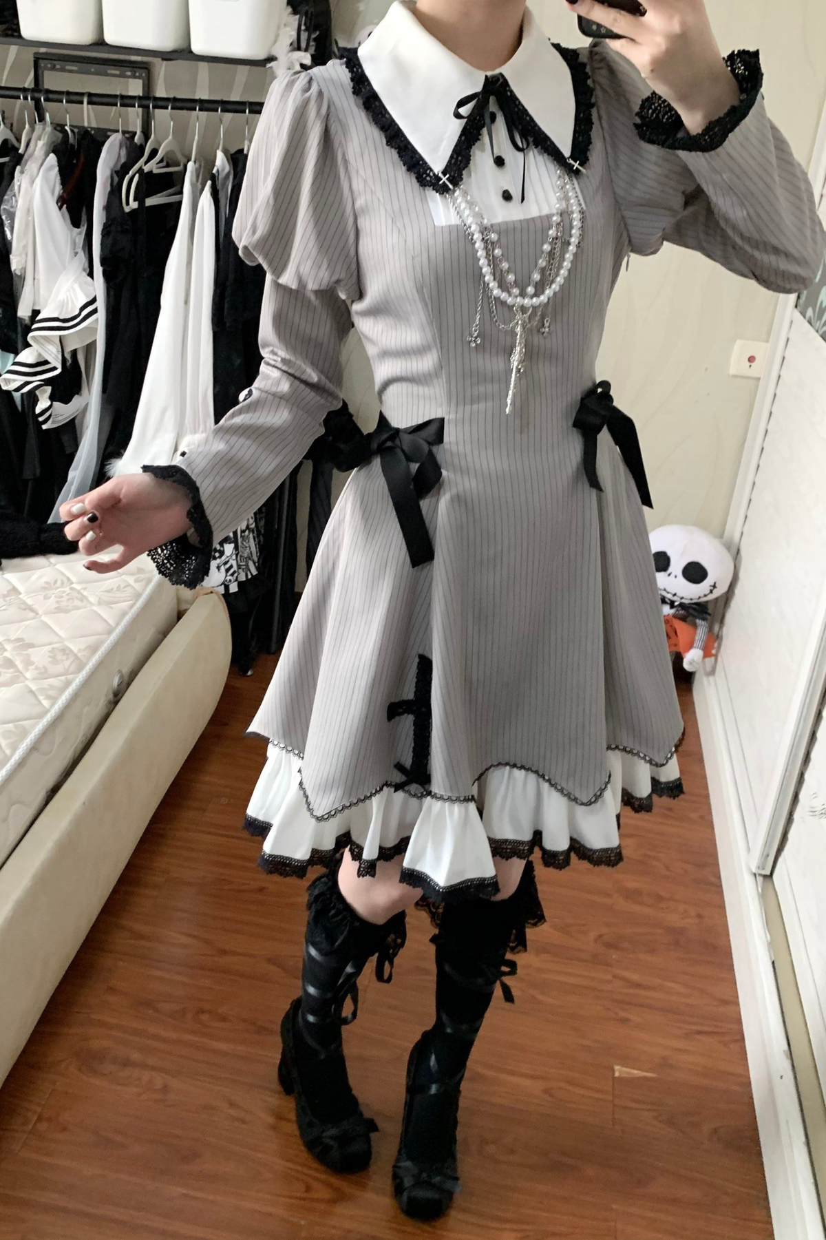 [Reservation deadline February 26th] Retro Gothic Lolita Dress + Hairband