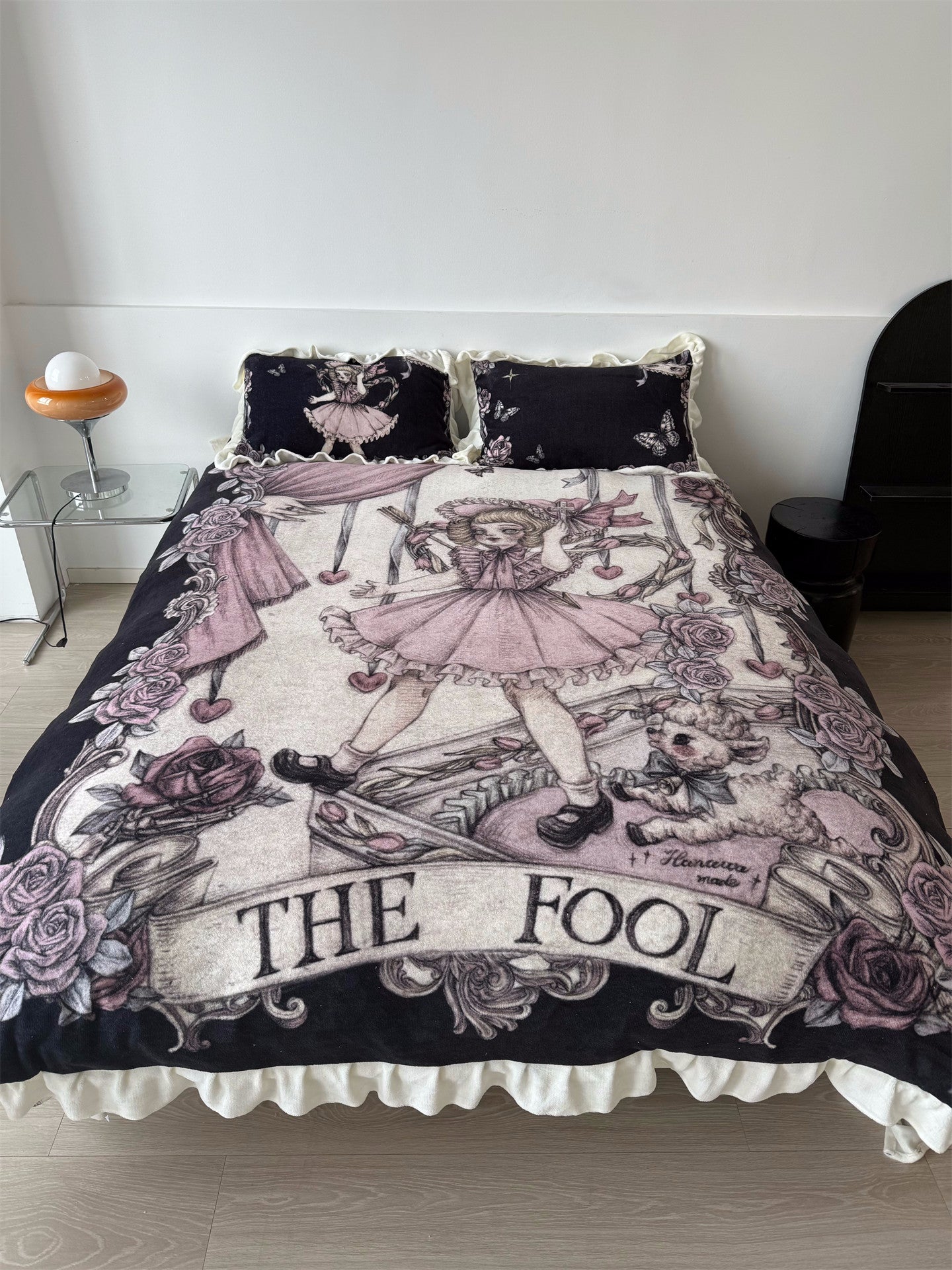 Lolita dark doll-like bedding four-piece set